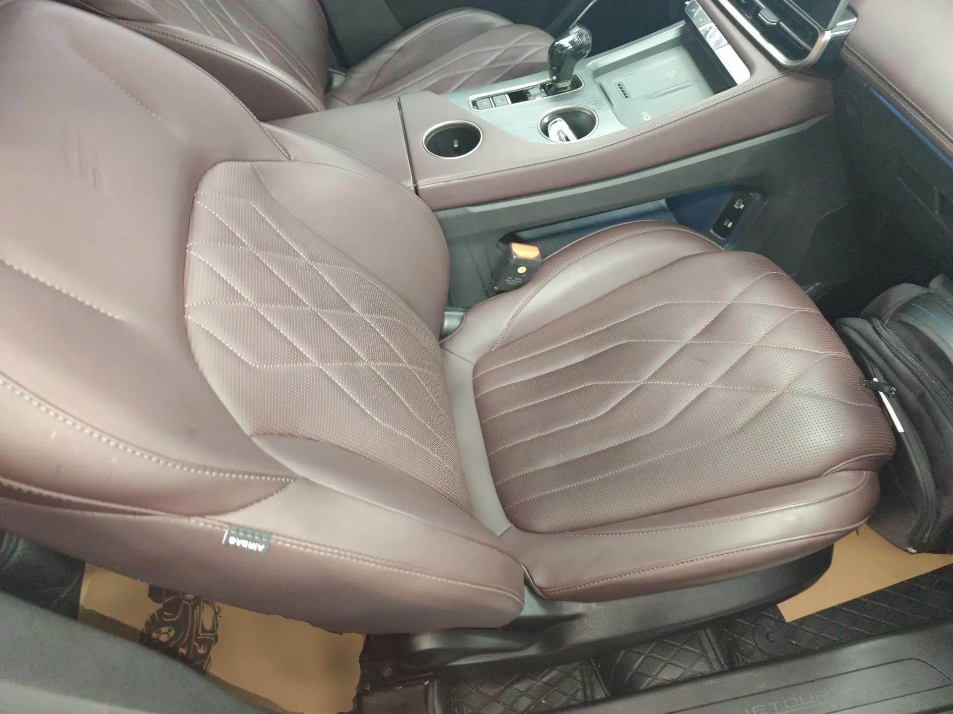 JETOUR X90 PRO 2024 2.0T DCT Ultimate Edition 5 Seats — миниатюра 23
