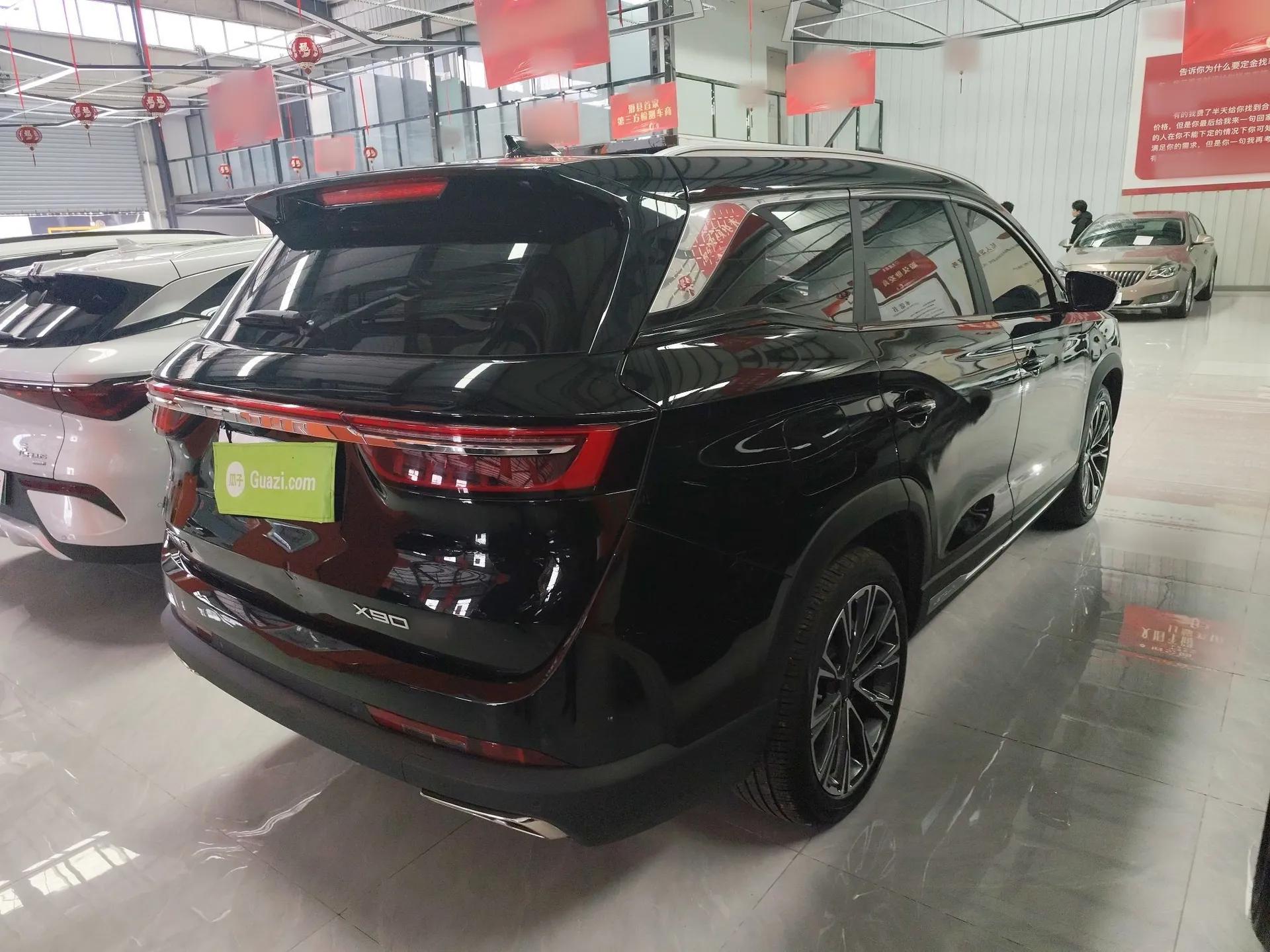 JETOUR X90 PRO 2024 2.0T DCT Ultimate Edition 5 Seats — миниатюра 6