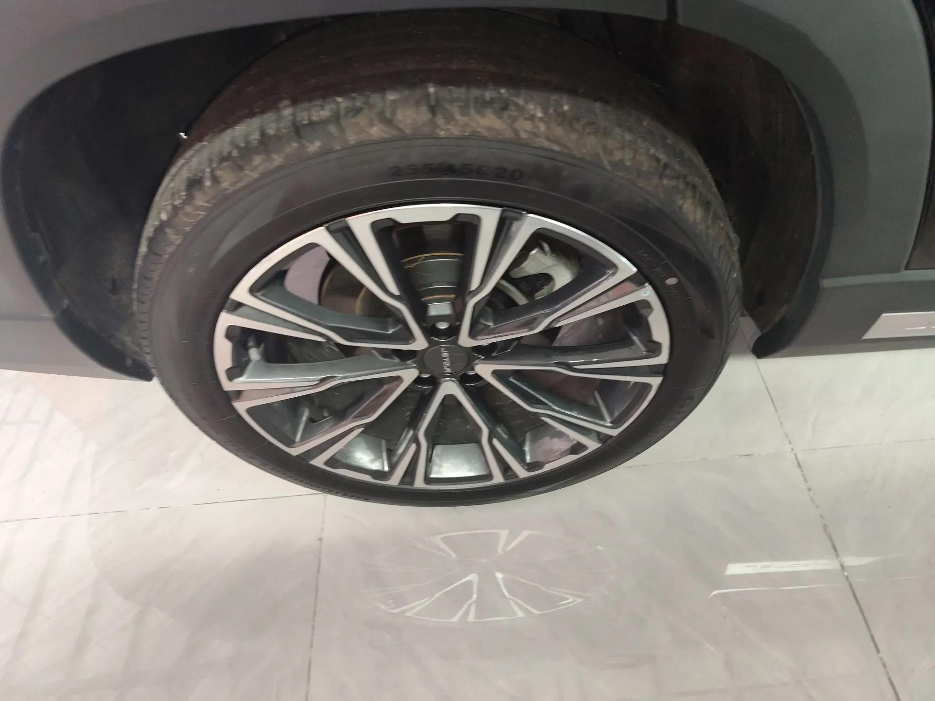 JETOUR X90 PRO 2024 2.0T DCT Ultimate Edition 5 Seats — миниатюра 10