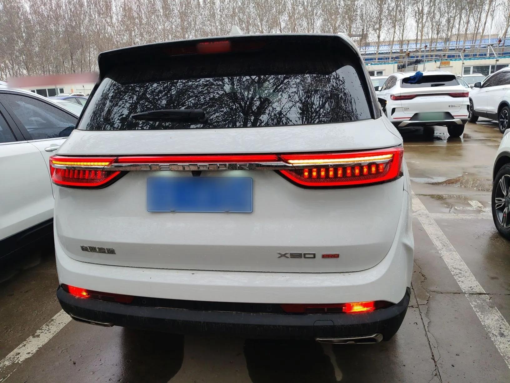 JETOUR X90 PRO 2024 2.0T DCT Luxury Edition 5 Seats — миниатюра 5