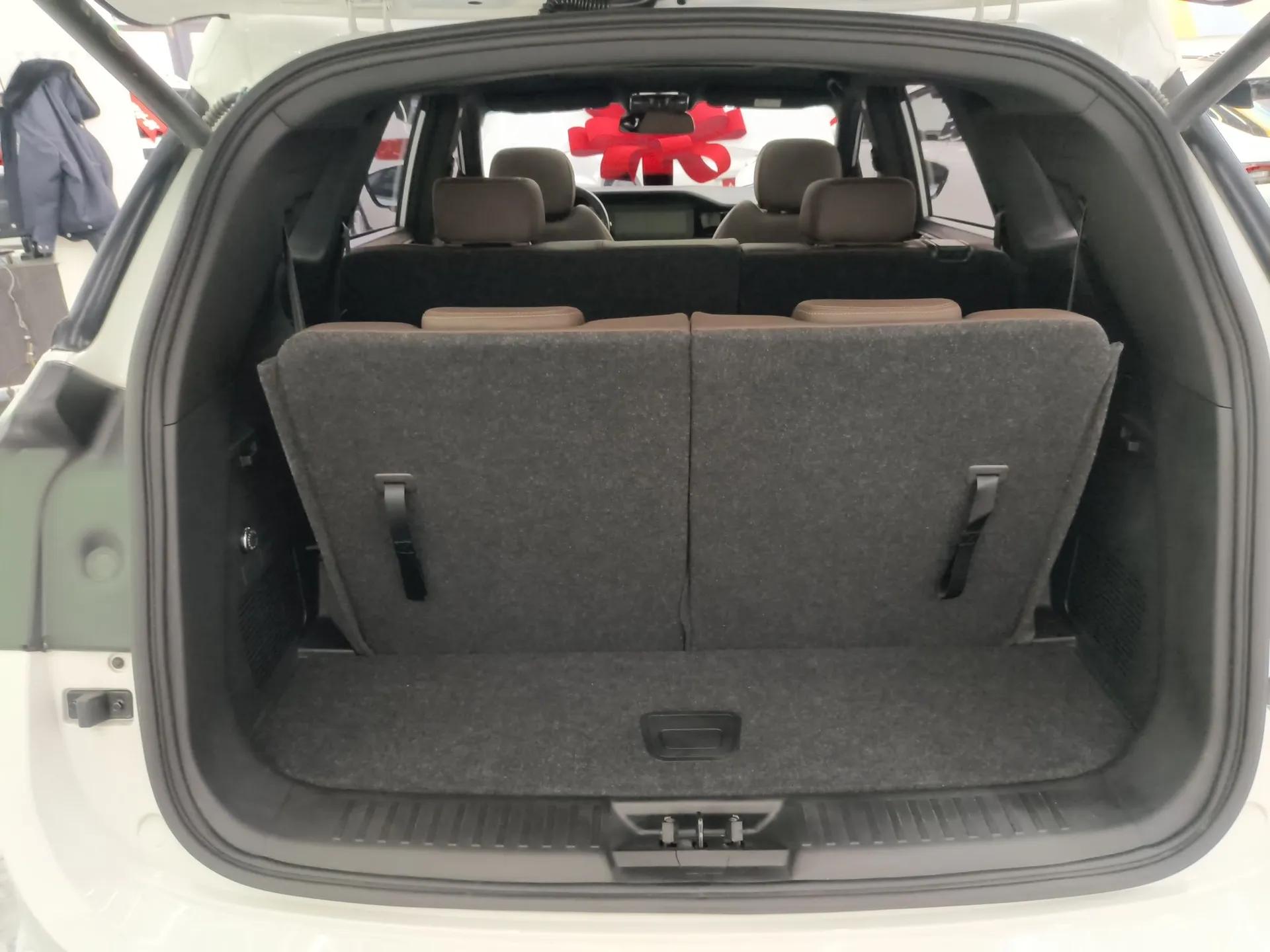 JETOUR X95 2020 1.6T DCT Love Pro Edition 6-Seater — миниатюра 22