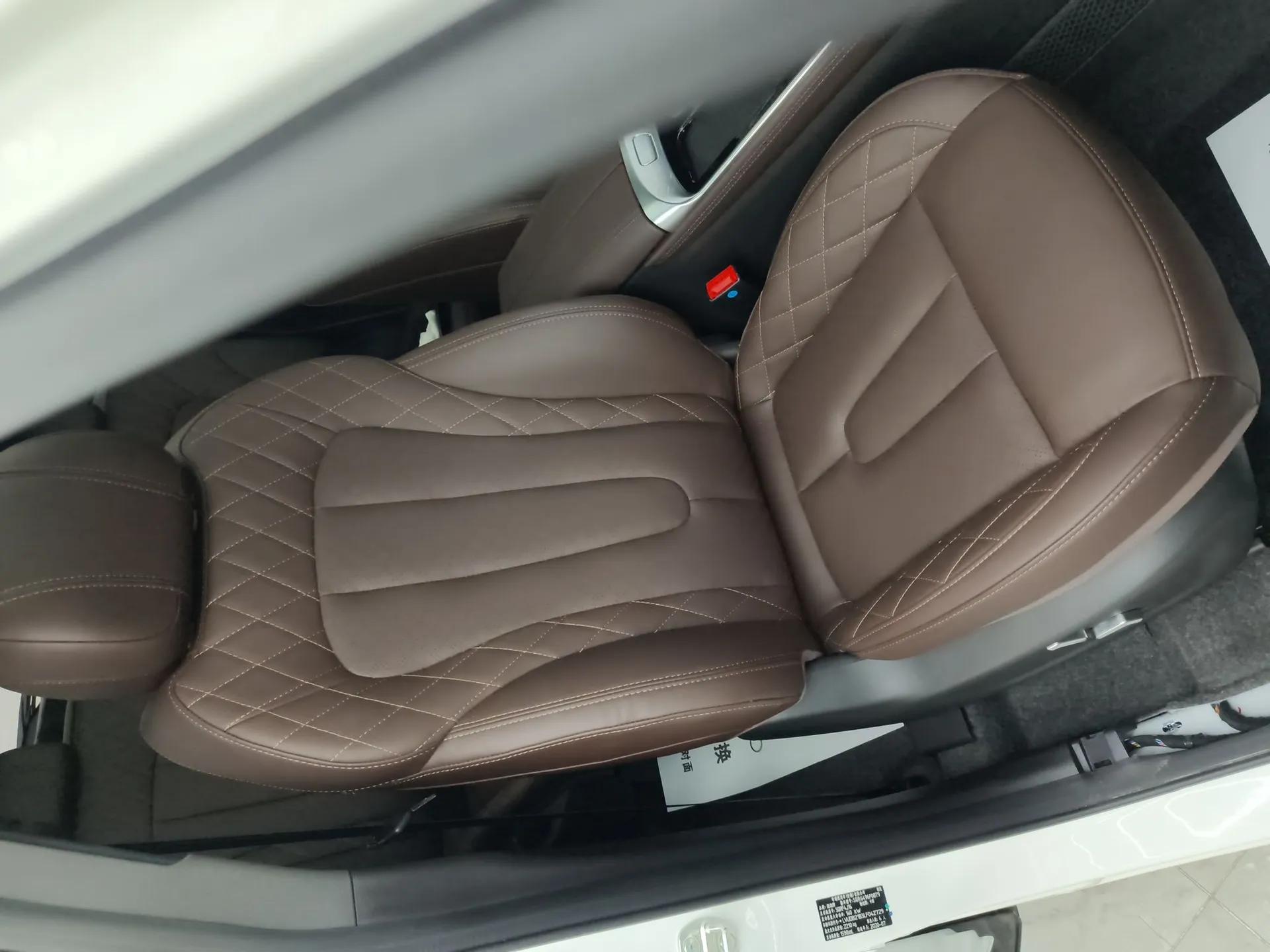 JETOUR X95 2020 1.6T DCT Love Pro Edition 6-Seater — миниатюра 24