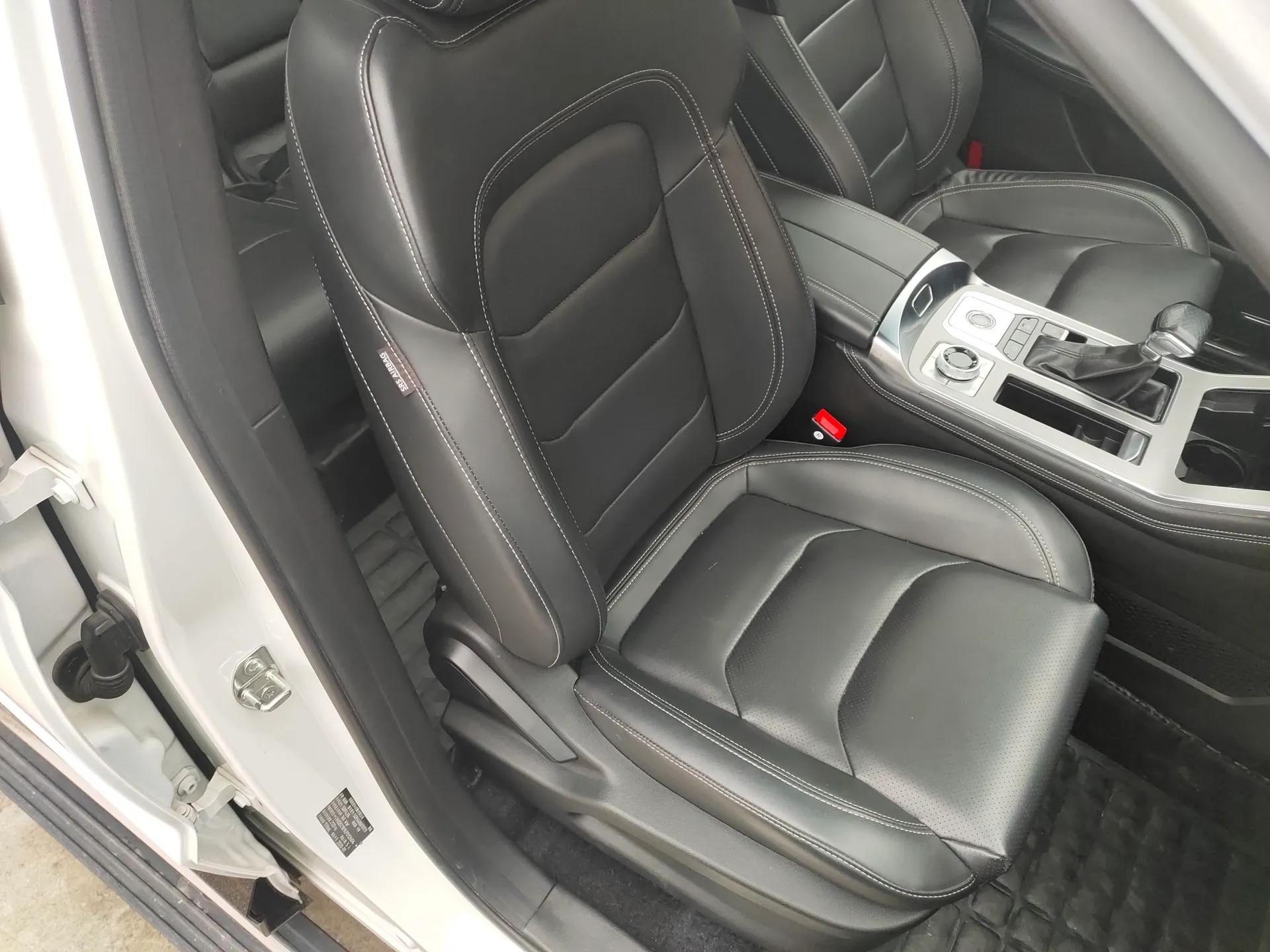 JETOUR X70 Coupe 2020 1.6T DCT Cool 5-Seater — миниатюра 23