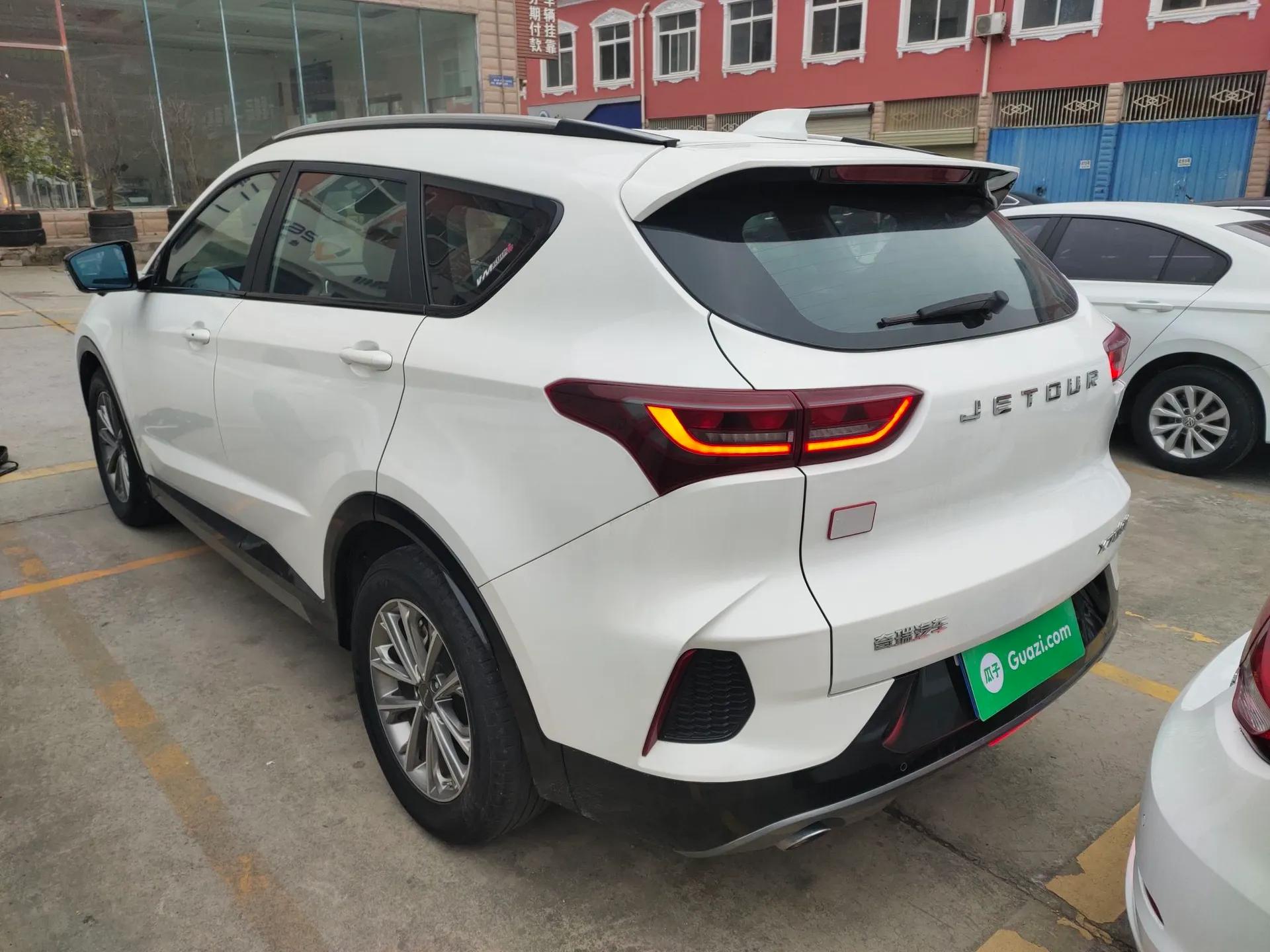 JETOUR X70 Coupe 2020 1.6T DCT Cool 5-Seater — миниатюра 7