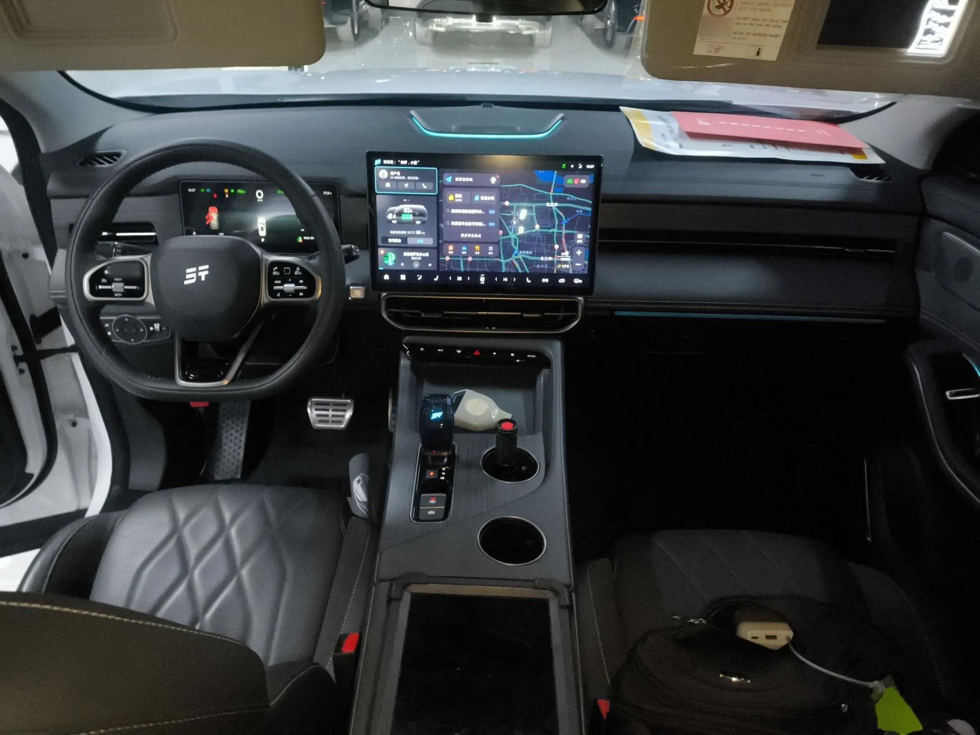 JETOUR X90 C-DM 2025 Elite Edition 7-Seater — миниатюра 13