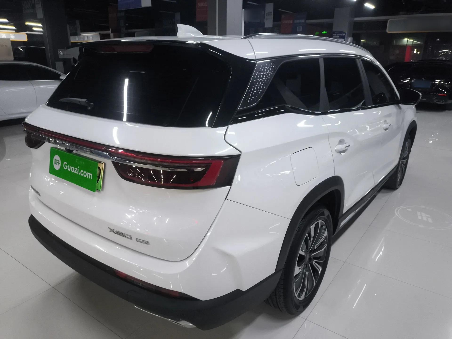 JETOUR X90 C-DM 2025 Elite Edition 7-Seater — миниатюра 6