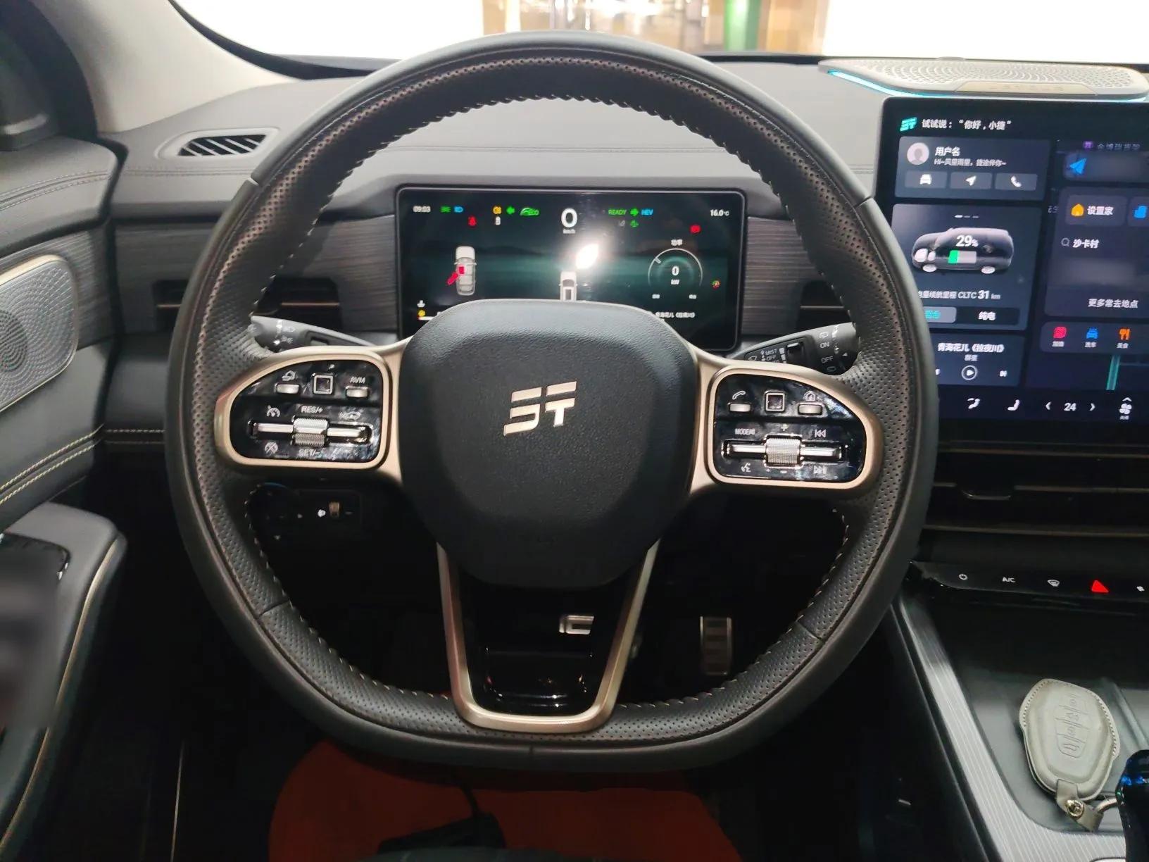 JETOUR X90 C-DM 2025 Luxury Edition 7-Seater — миниатюра 14