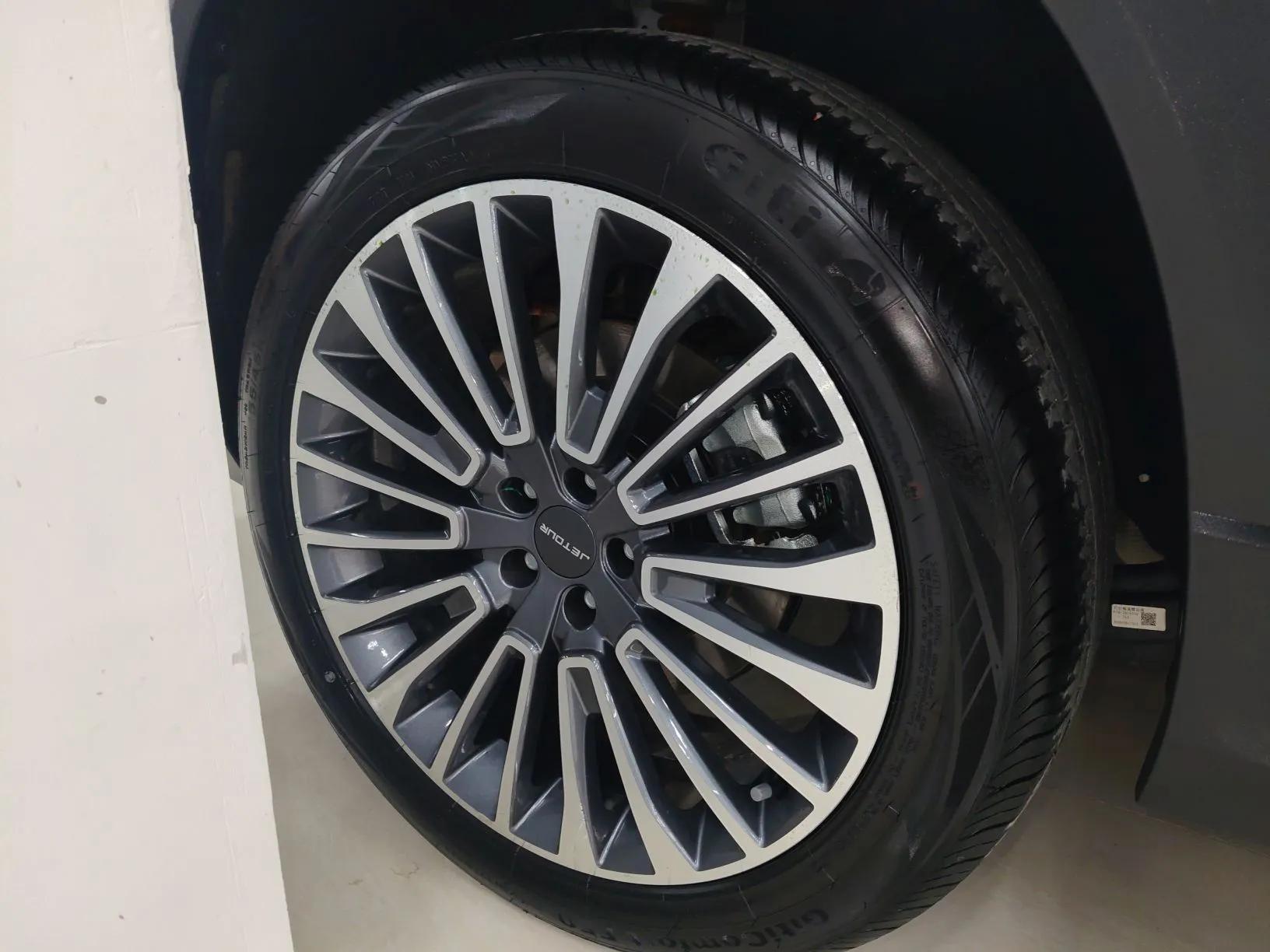 JETOUR X90 C-DM 2025 Luxury Edition 7-Seater — миниатюра 10