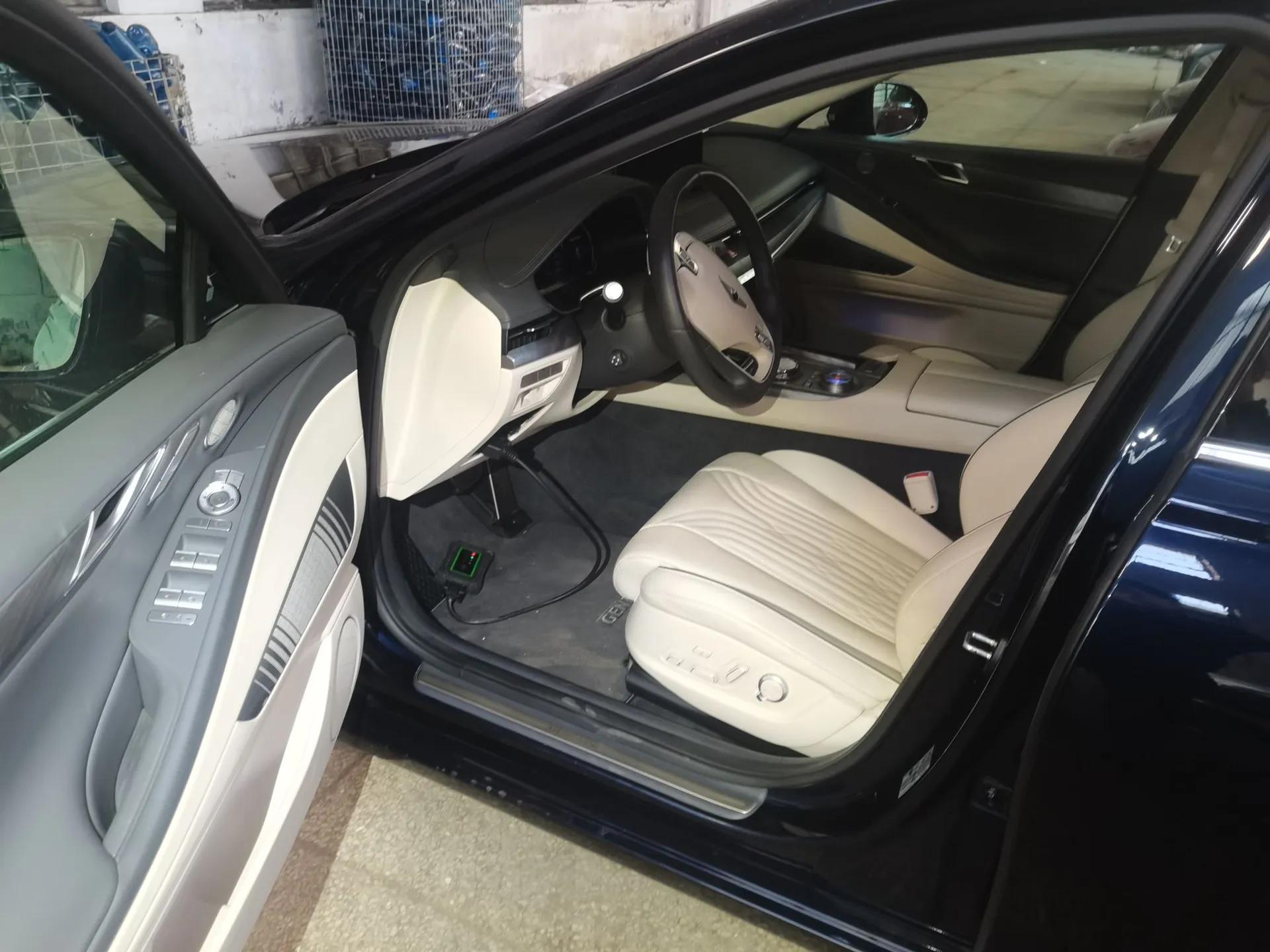 Genesis G80 2023 2.5T Rear-Drive Flagship Edition — миниатюра 19
