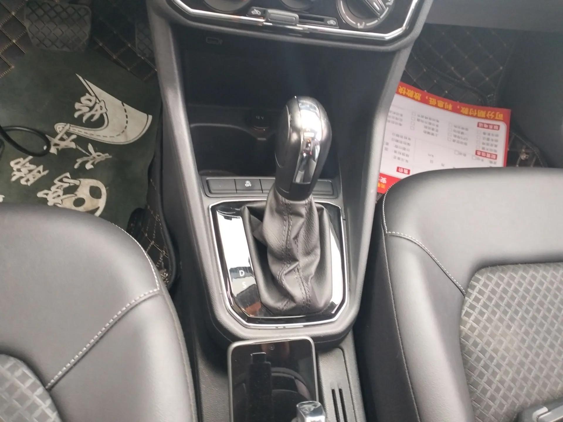 Jetta VA3 2019 1.5L Automatic Enjoyment Edition — миниатюра 16