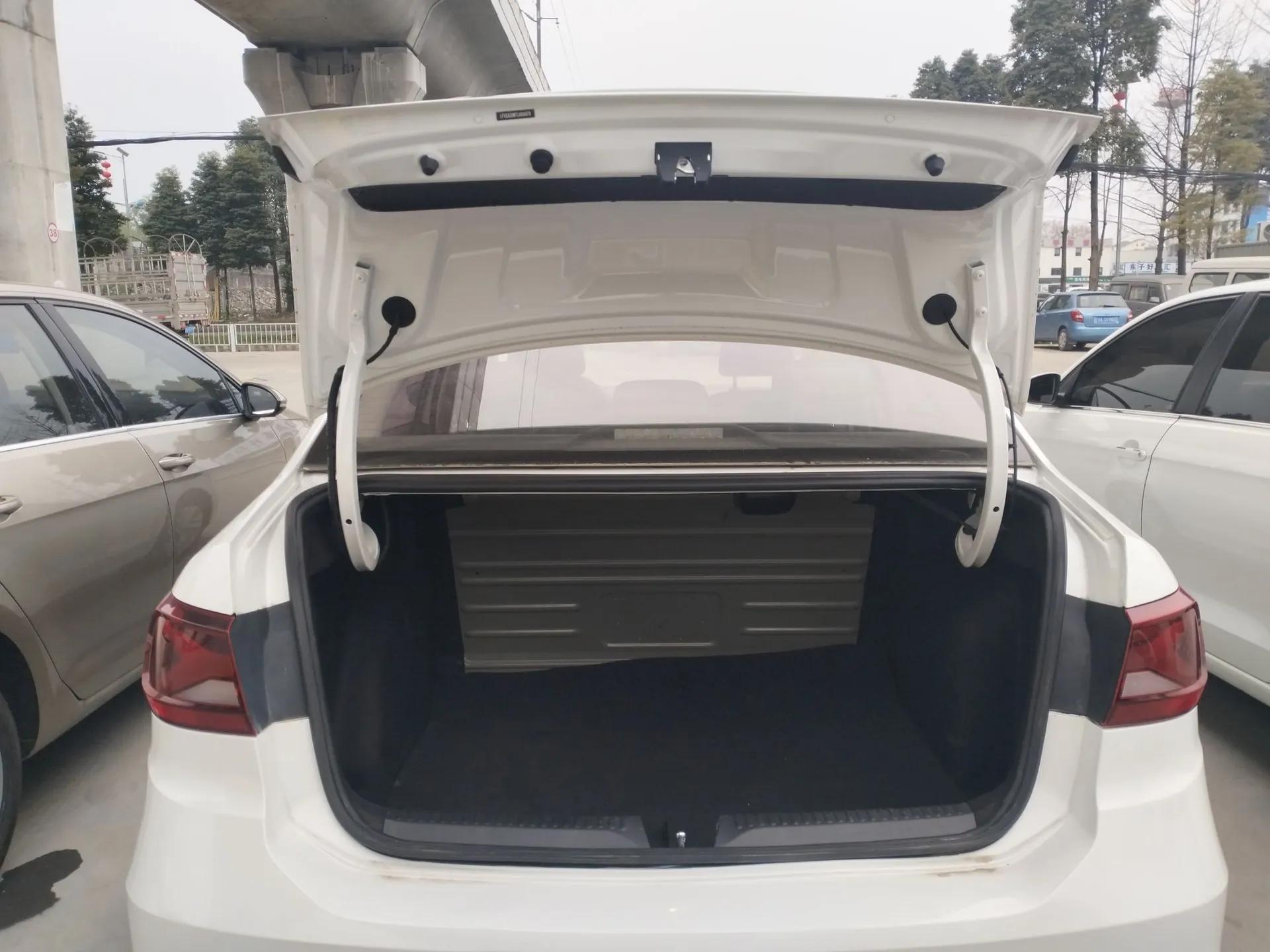 Jetta VA3 2019 1.5L Automatic Enjoyment Edition — миниатюра 21