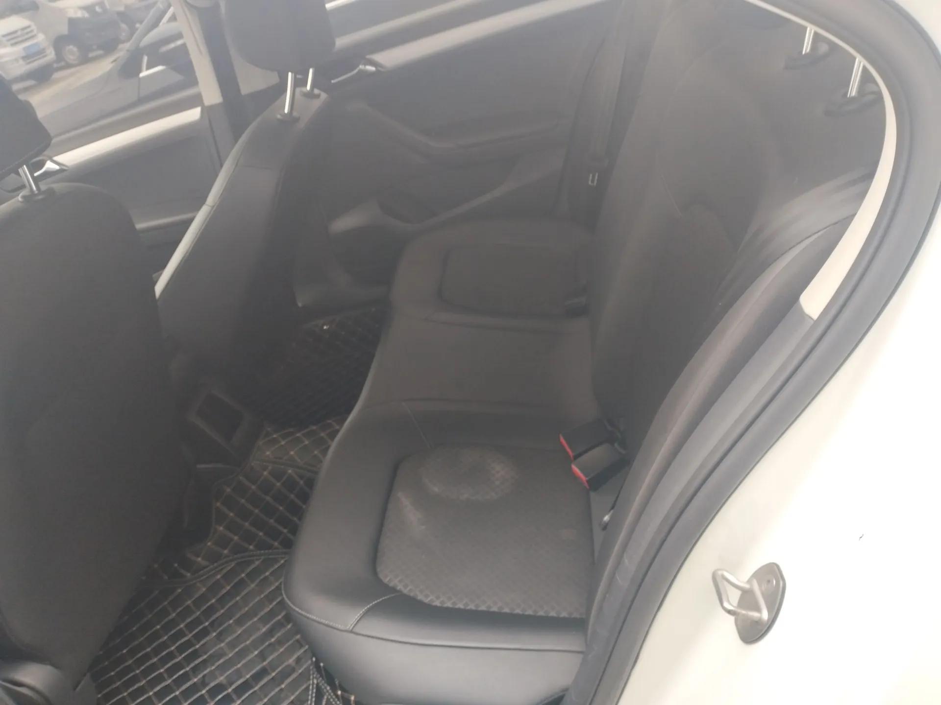 Jetta VA3 2019 1.5L Automatic Enjoyment Edition — миниатюра 19