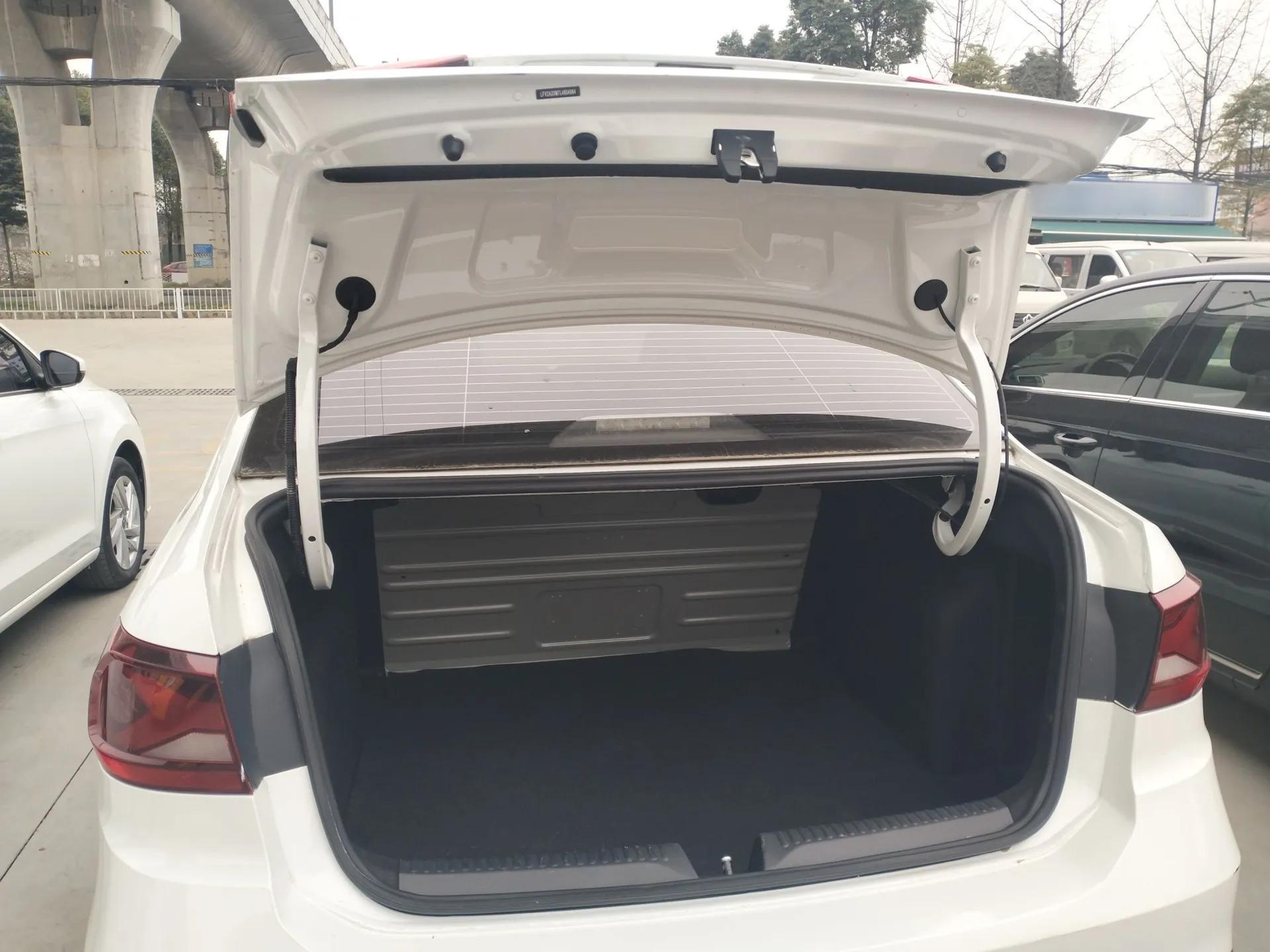 Jetta VA3 2019 1.5L Automatic Enjoyment Edition — миниатюра 21