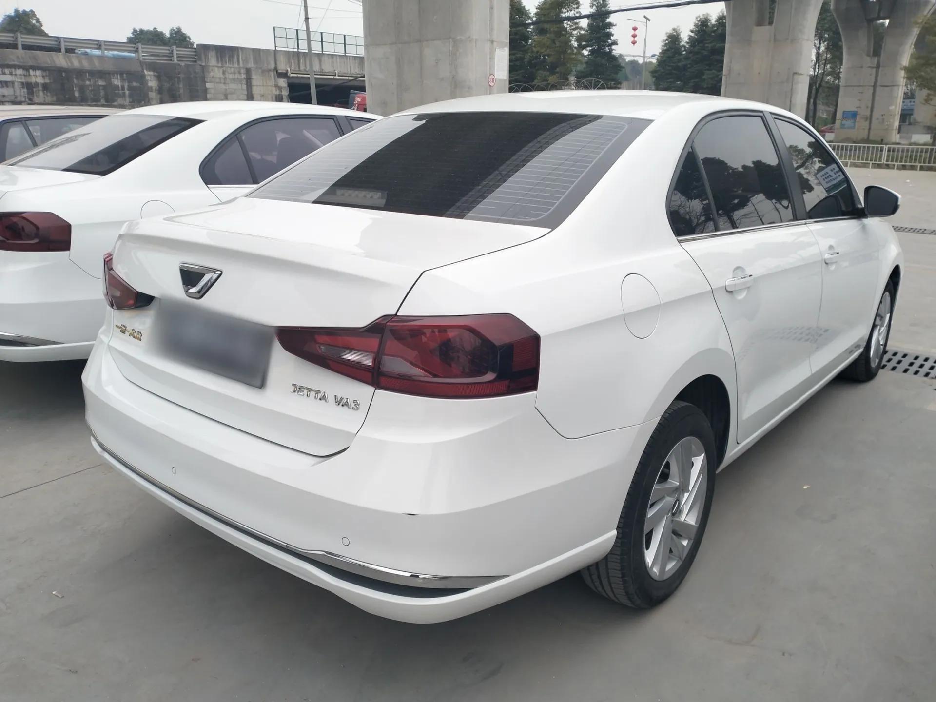 Jetta VA3 2019 1.5L Automatic Enjoyment Edition — миниатюра 4
