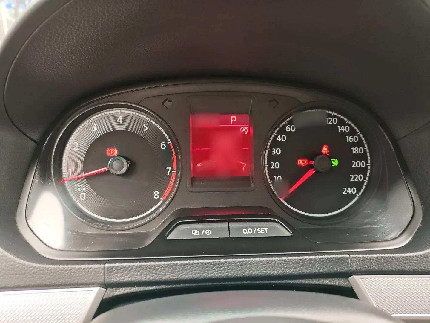 Jetta VA3 2019 1.5L Automatic Enjoyment Edition — миниатюра 13