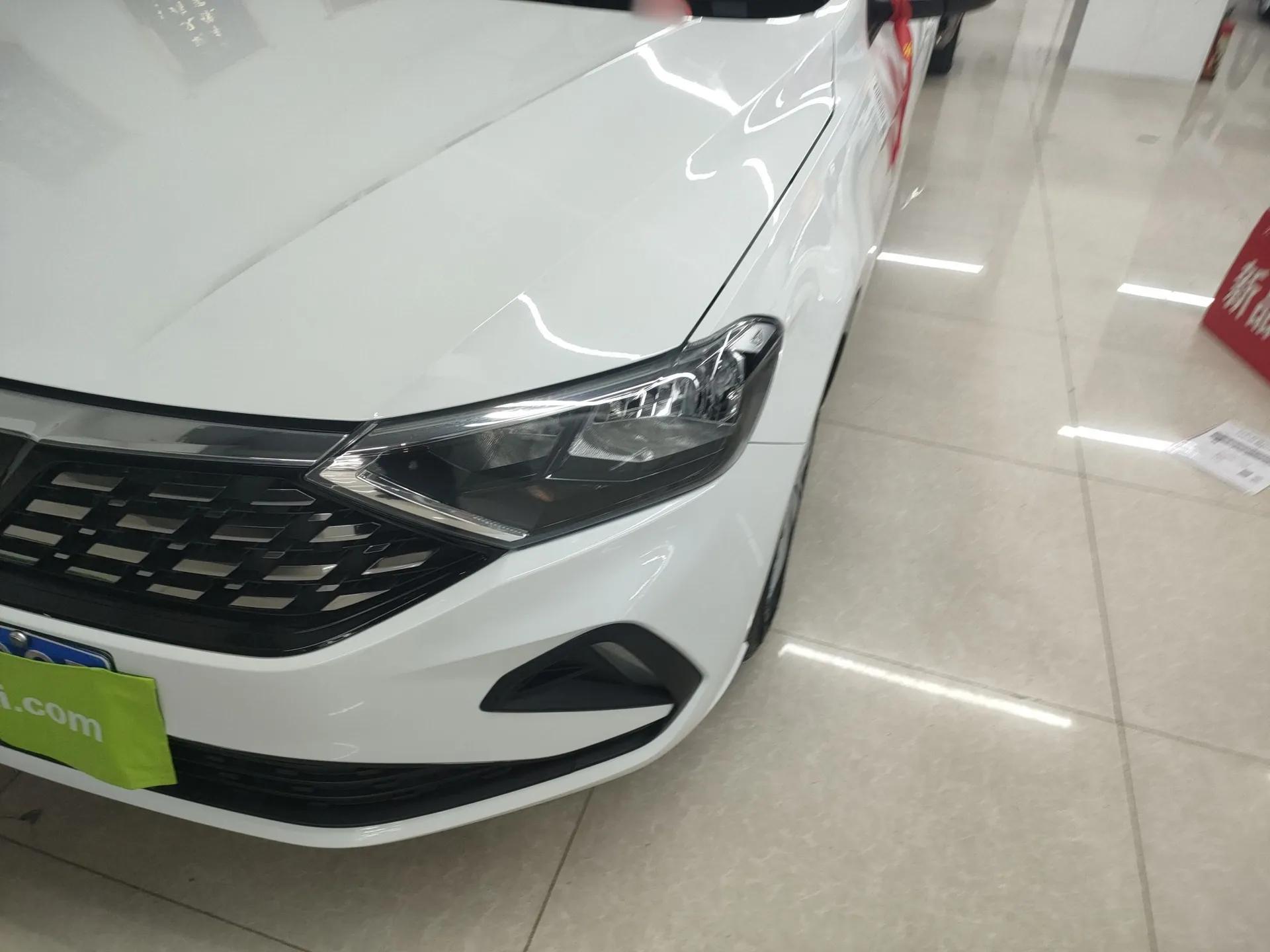 Jetta VA3 2024 1.5L Manual Entry-Level Version — миниатюра 9