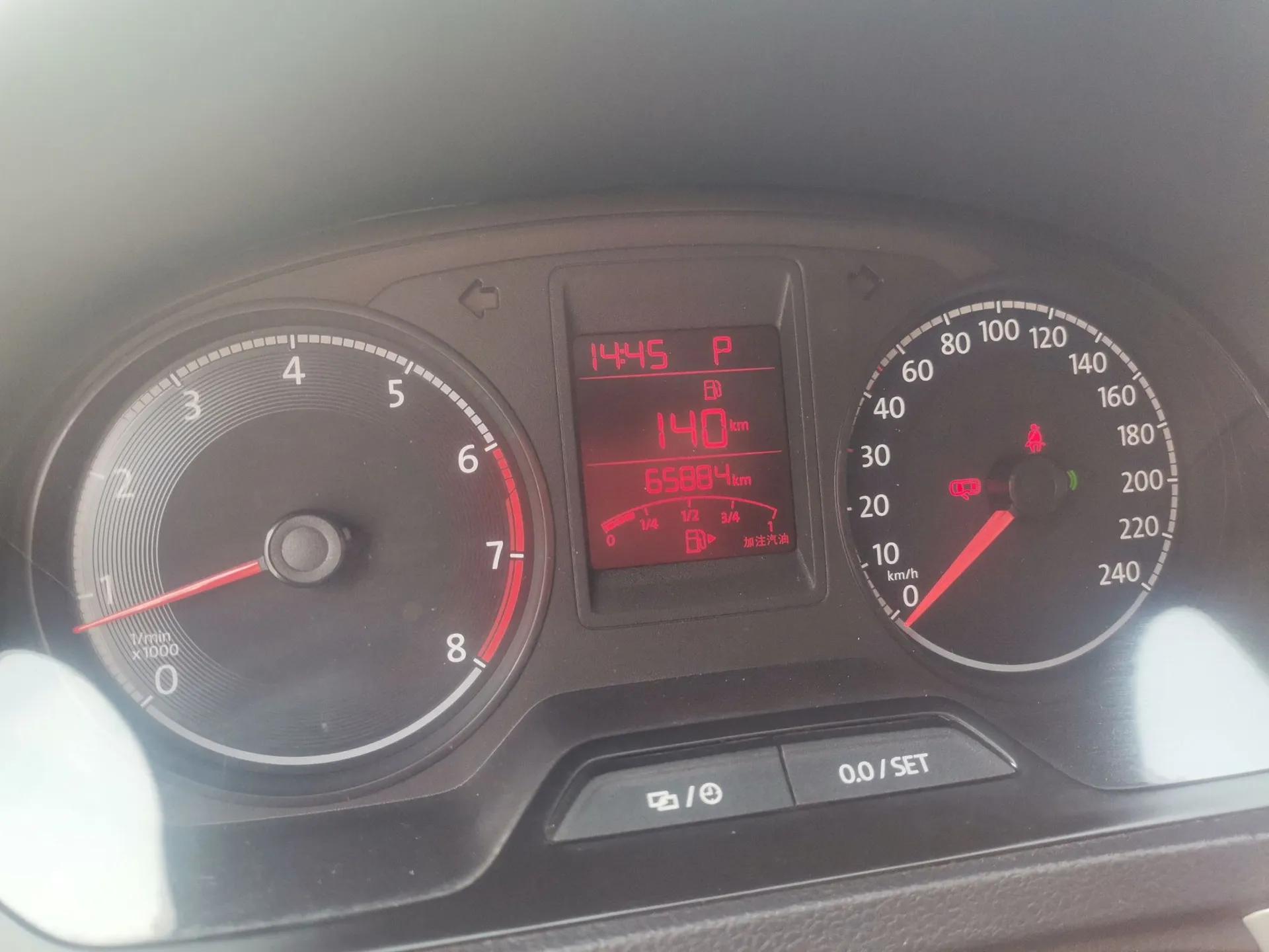 Jetta VA3 2019 1.5L Automatic Enjoyment Edition — миниатюра 15