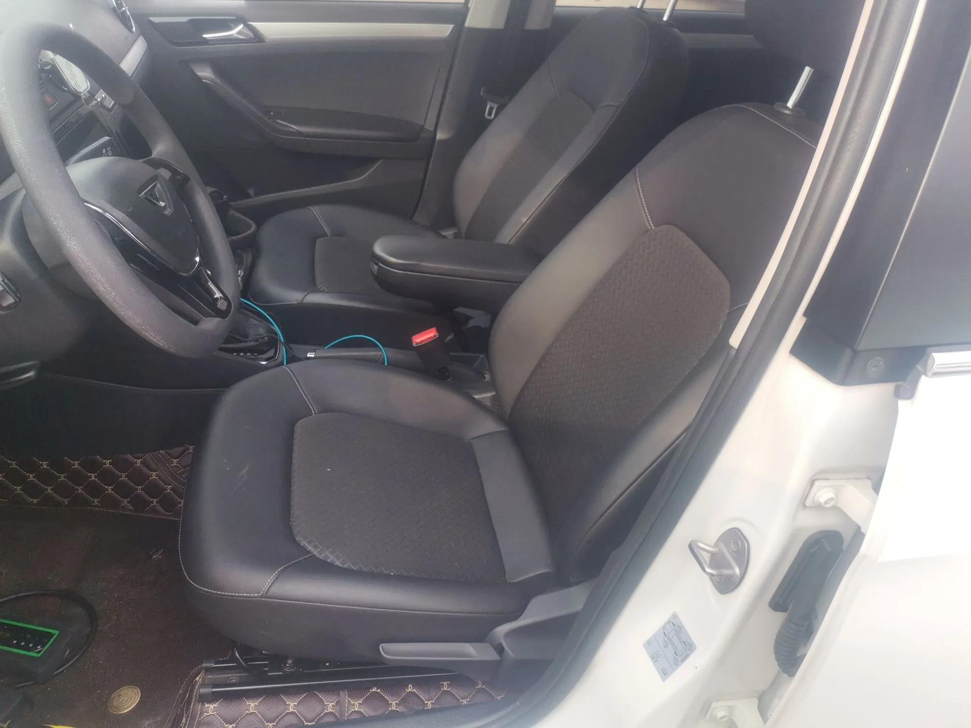 Jetta VA3 2019 1.5L Automatic Enjoyment Edition — миниатюра 18