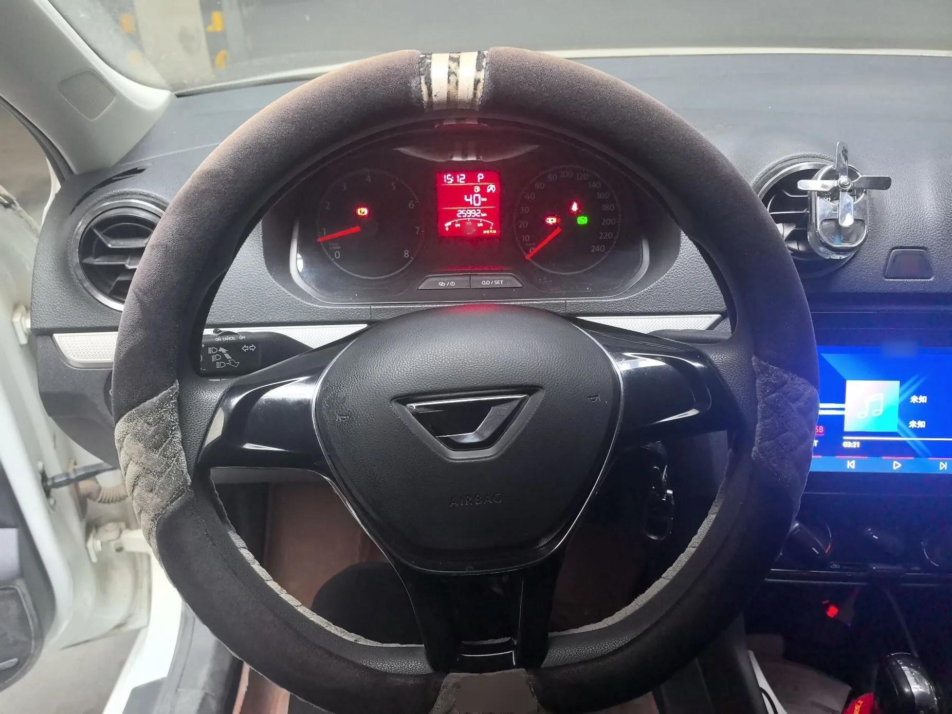Jetta VA3 2019 1.5L Automatic Enjoyment Edition — миниатюра 11