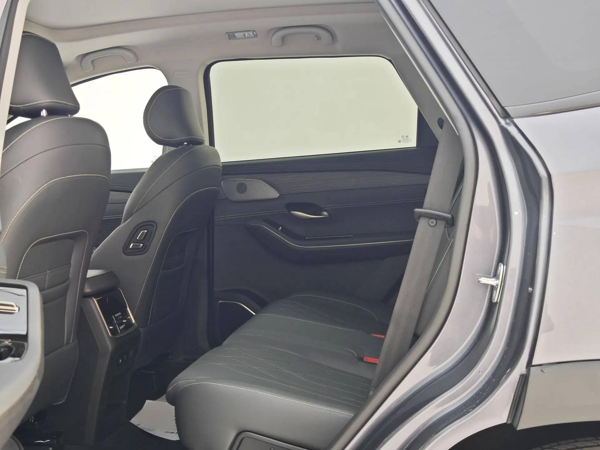 JETOUR Shanhai L9 2024 1.5TD 2DHT Max 5-Seater — миниатюра 28