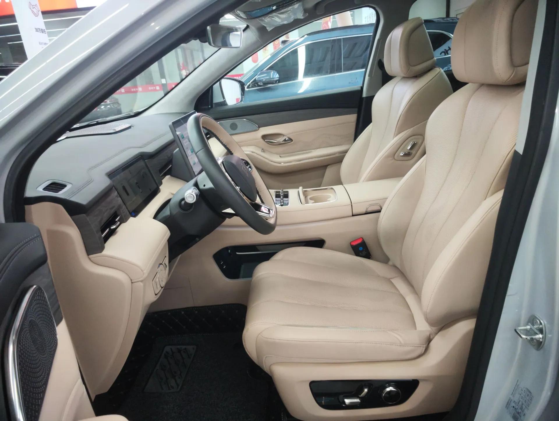 JETOUR Shanhai L9 2025 1.5TD 2DHT Flagship Edition 6 Seats — миниатюра 18
