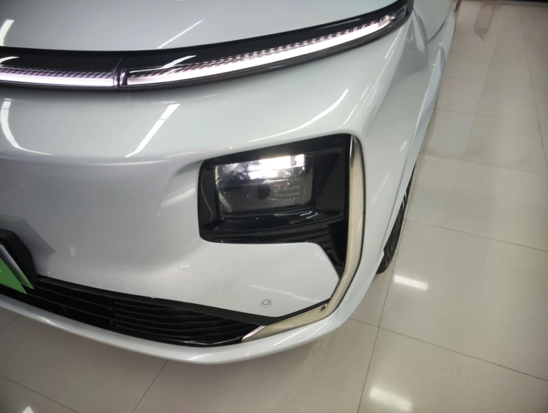 JETOUR Shanhai L9 2025 1.5TD 2DHT Flagship Edition 6 Seats — миниатюра 9
