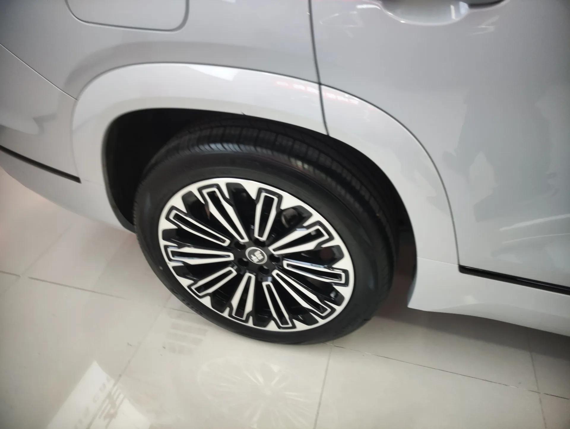JETOUR Shanhai L9 2025 1.5TD 2DHT Flagship Edition 6 Seats — миниатюра 10