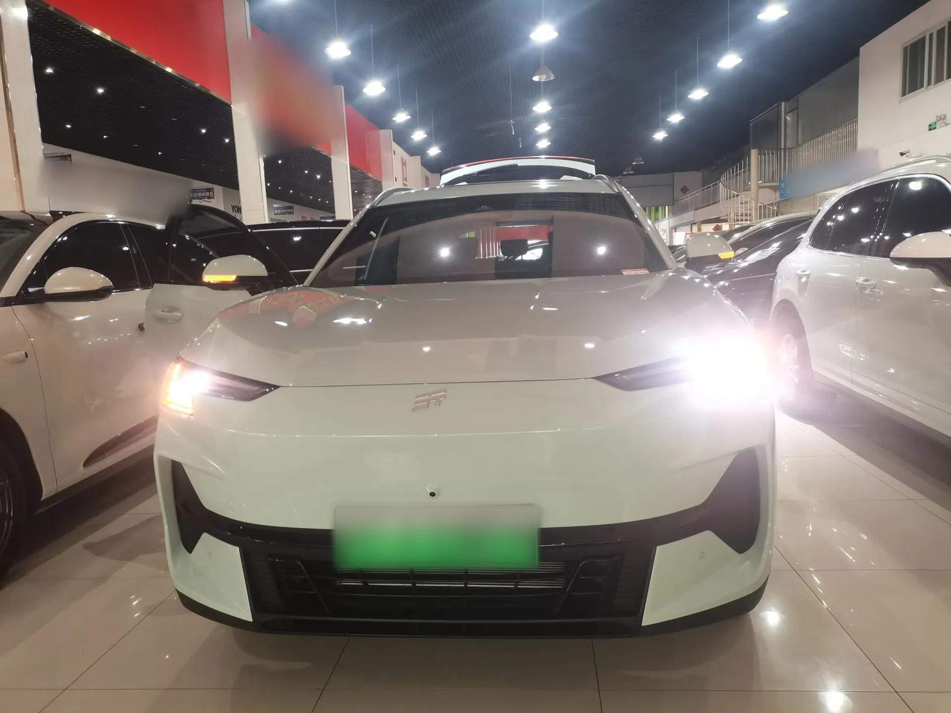 JETOUR Shanhai L6 2024 1.5TD DHT ULTRA — миниатюра 3