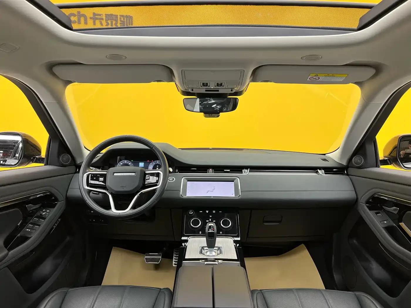 Range Rover Evoque Hybrid 2022 Model P300e Plug-in Electric Hybrid — миниатюра 22