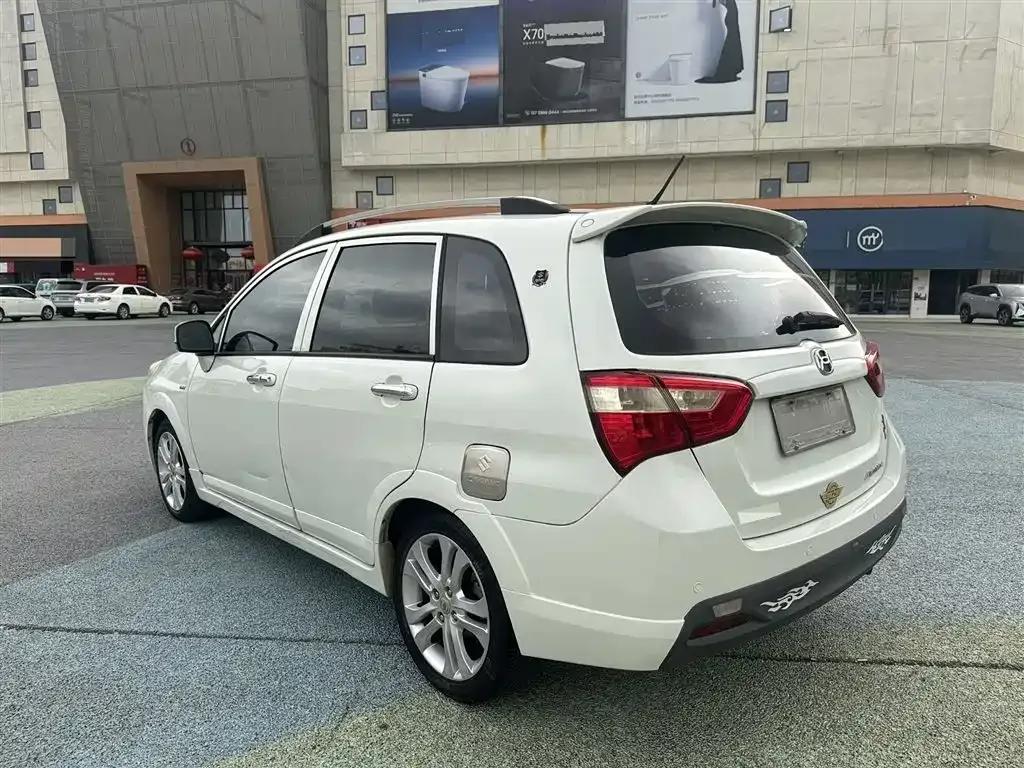 Liana A6 2014 Hatchback 1.5L Automatic Enjoyment Edition — миниатюра 8