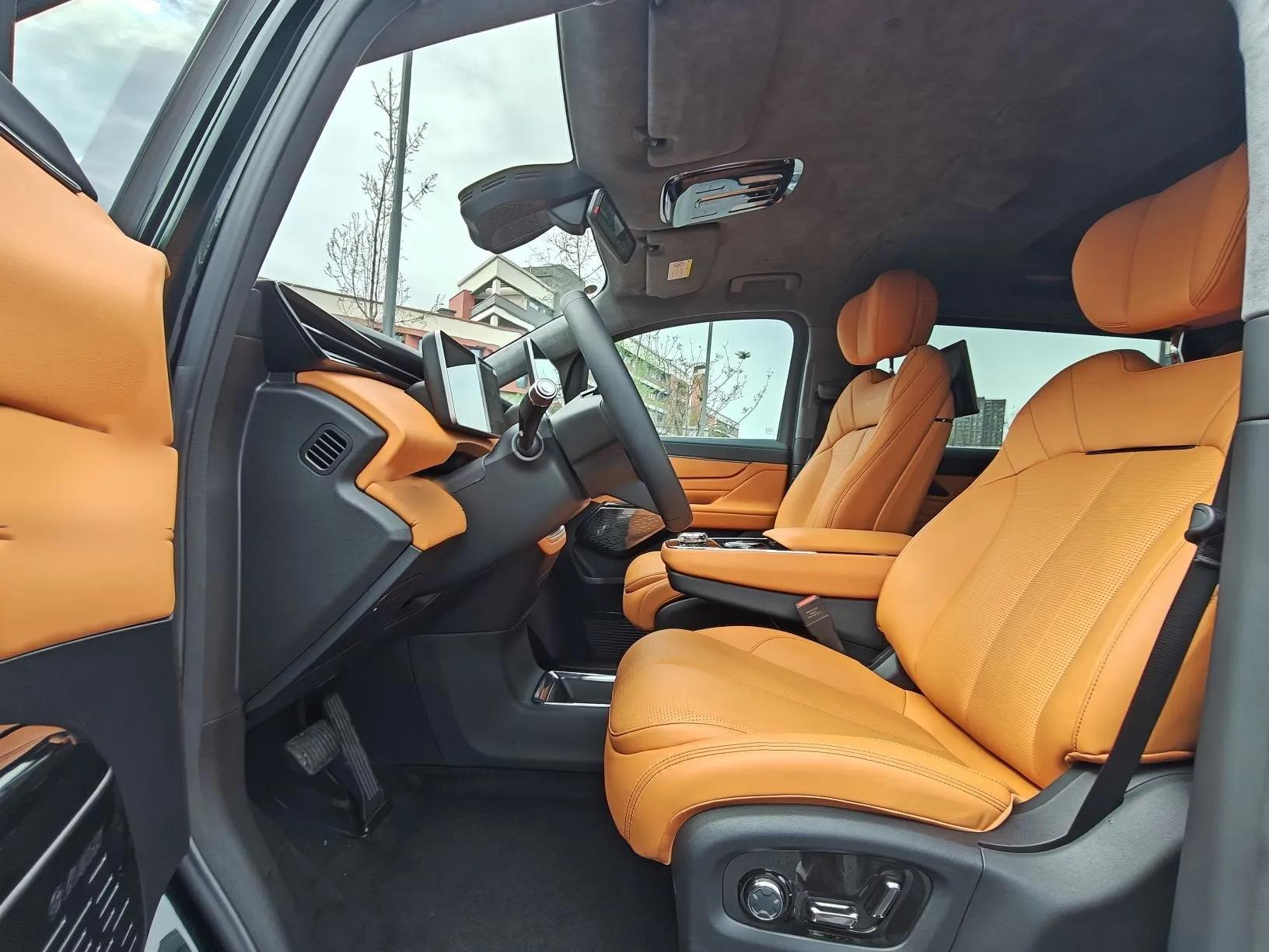 Geely Galaxy LEVC L380 2024 140-Degree 6-Seater All-Wheel-Drive Ultra — миниатюра 22