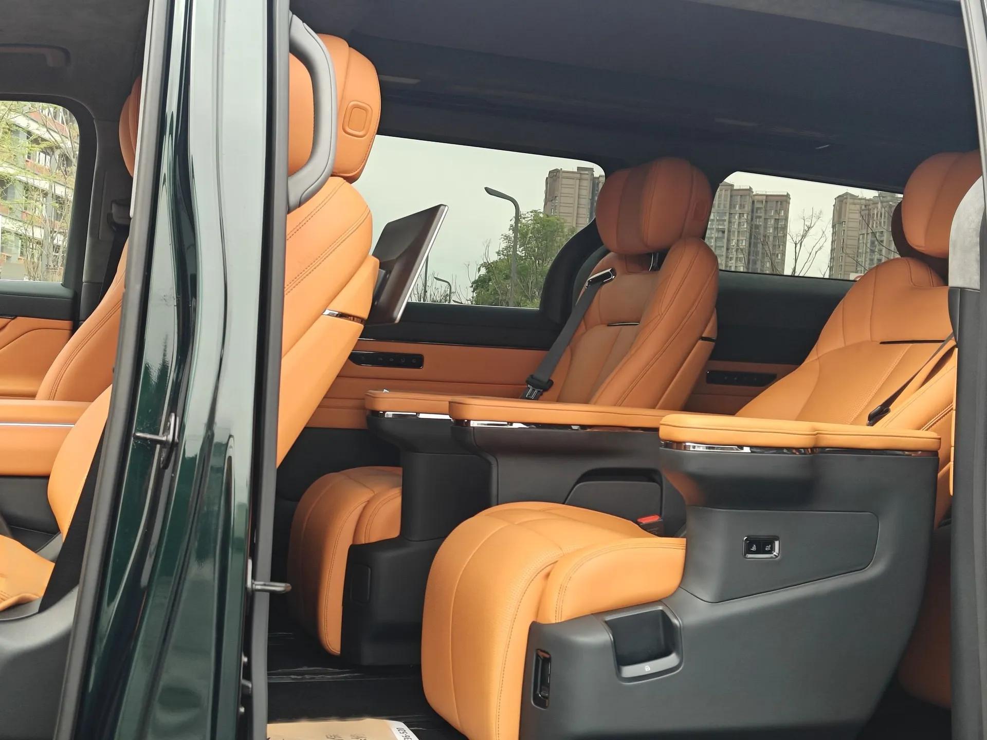 Geely Galaxy LEVC L380 2024 140-Degree 6-Seater All-Wheel-Drive Ultra — миниатюра 23