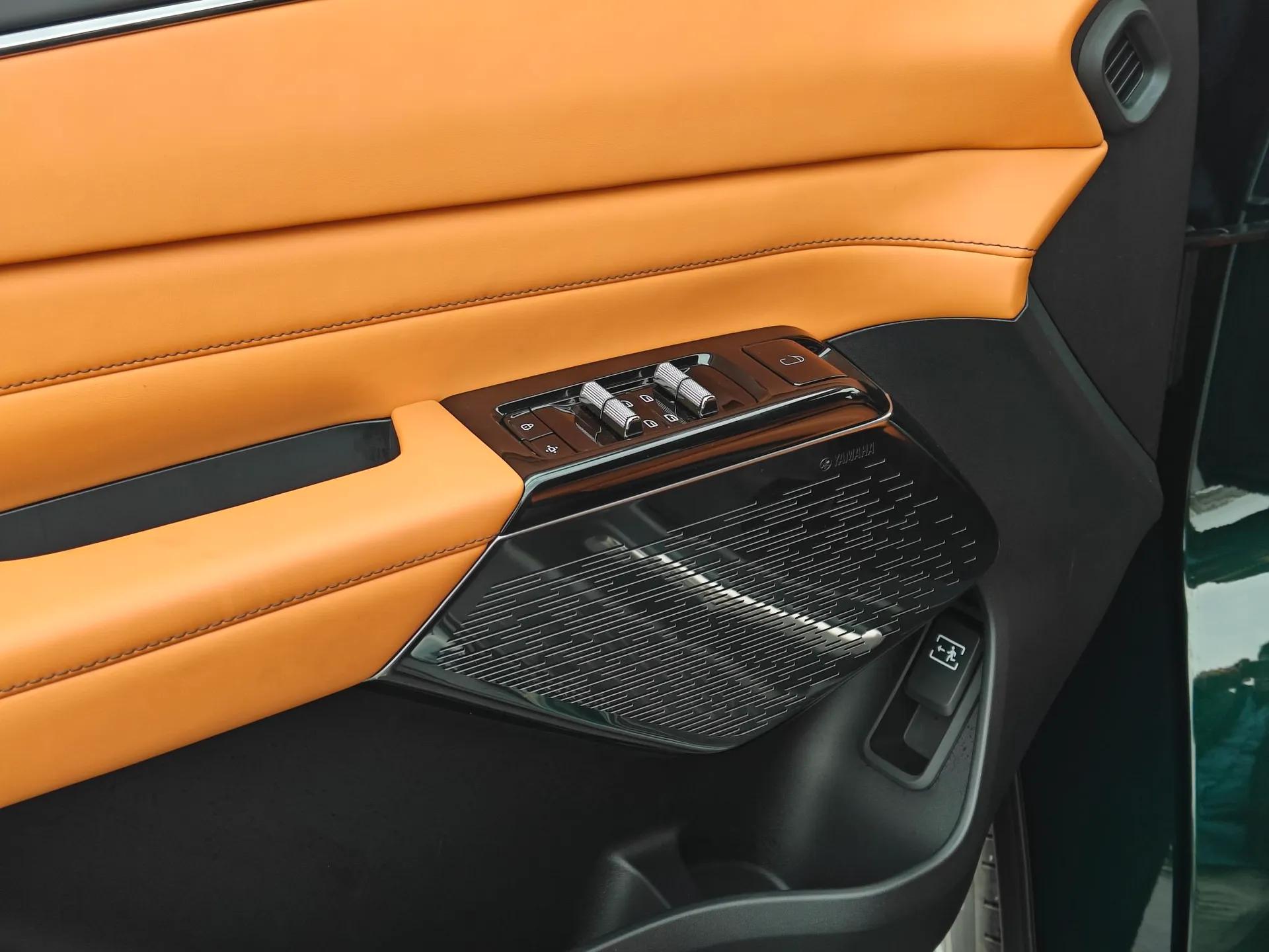 Geely Galaxy LEVC L380 2024 140-Degree 6-Seater All-Wheel-Drive Ultra — миниатюра 24