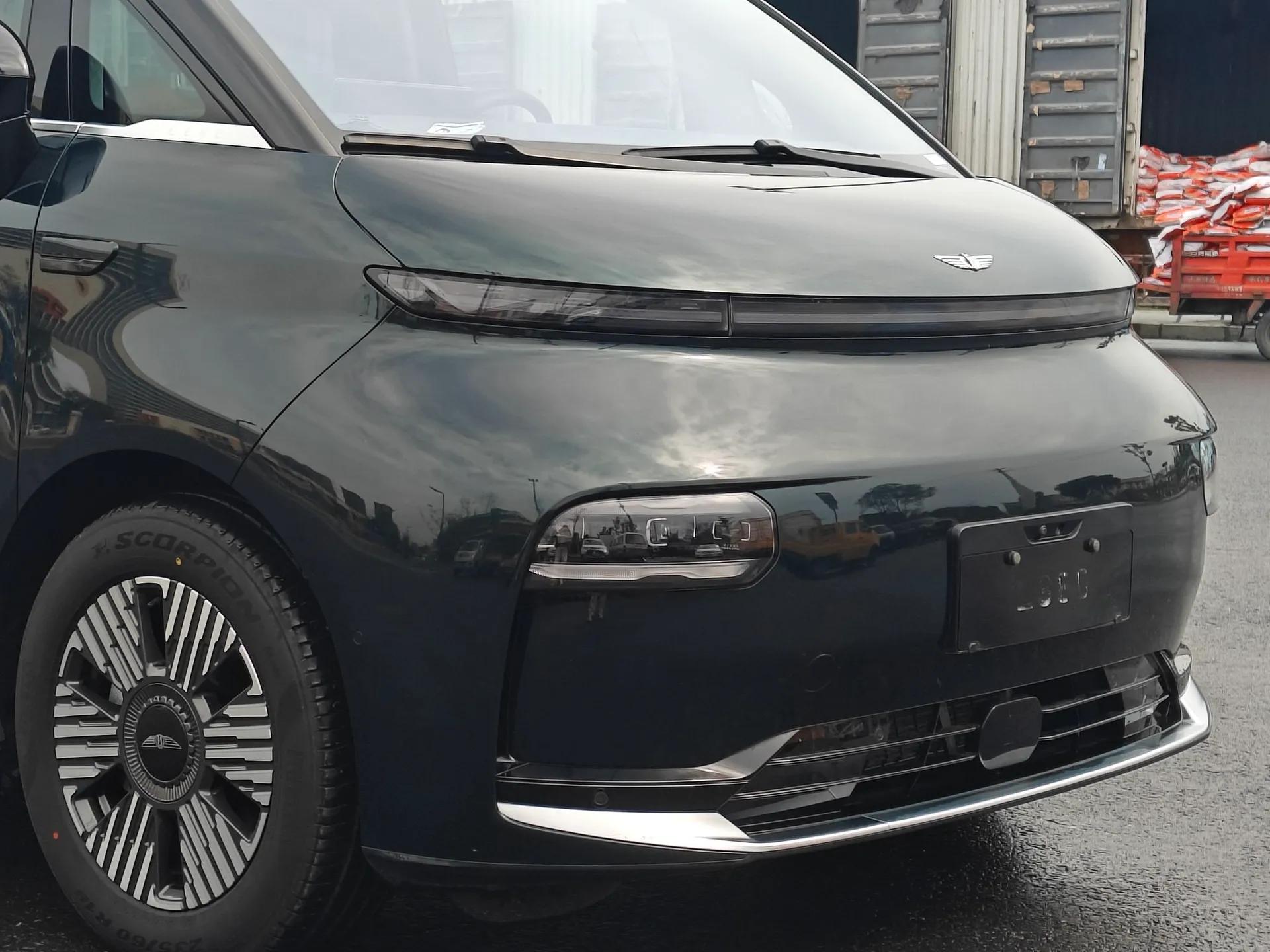 Geely Galaxy LEVC L380 2024 140-Degree 6-Seater All-Wheel-Drive Ultra — миниатюра 5