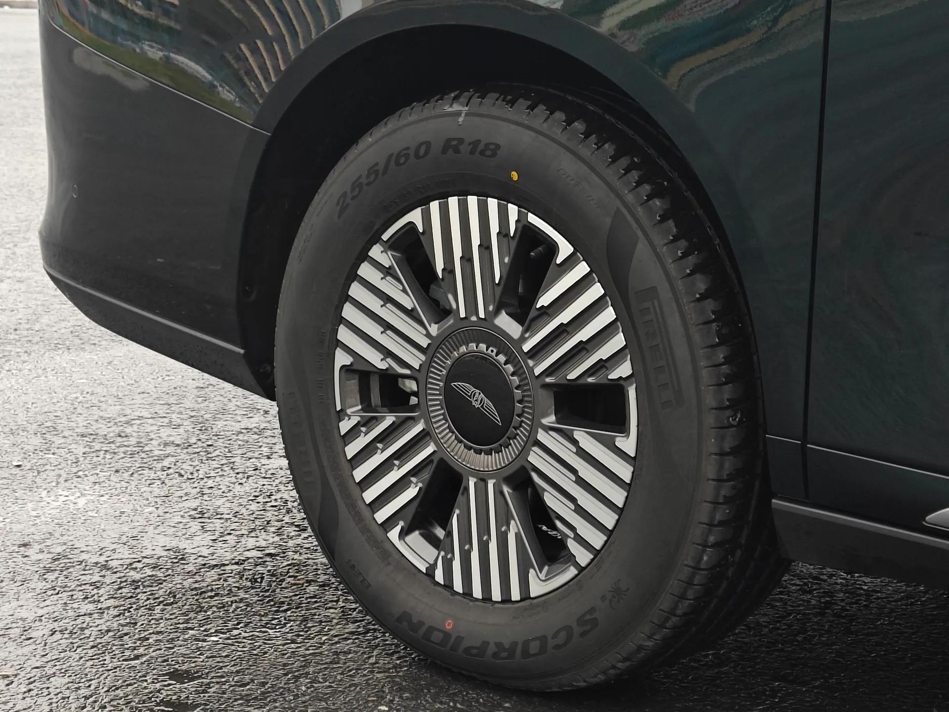 Geely Galaxy LEVC L380 2024 140-Degree 6-Seater All-Wheel-Drive Ultra — миниатюра 10