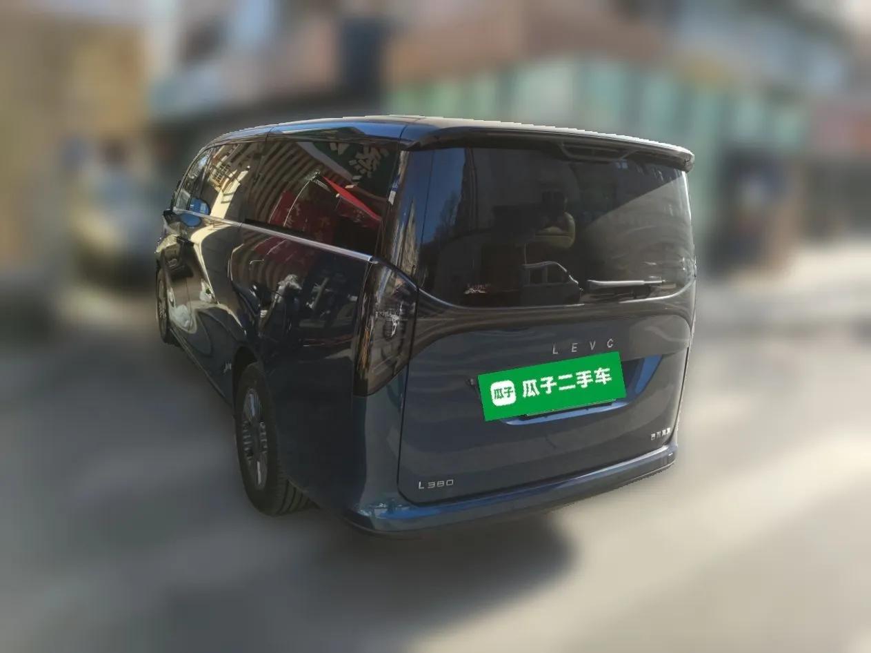 Geely Galaxy LEVC L380 2024 140-Degree 8-Seater Four-Wheel Drive Max — миниатюра 4