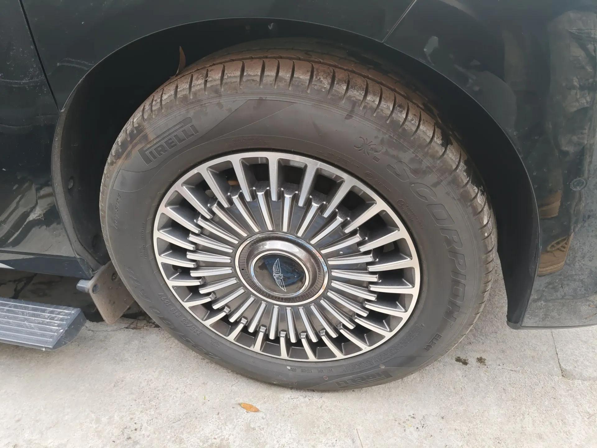Geely Galaxy LEVC L380 2025 805 km Flagship Version All-Wheel Drive — миниатюра 8