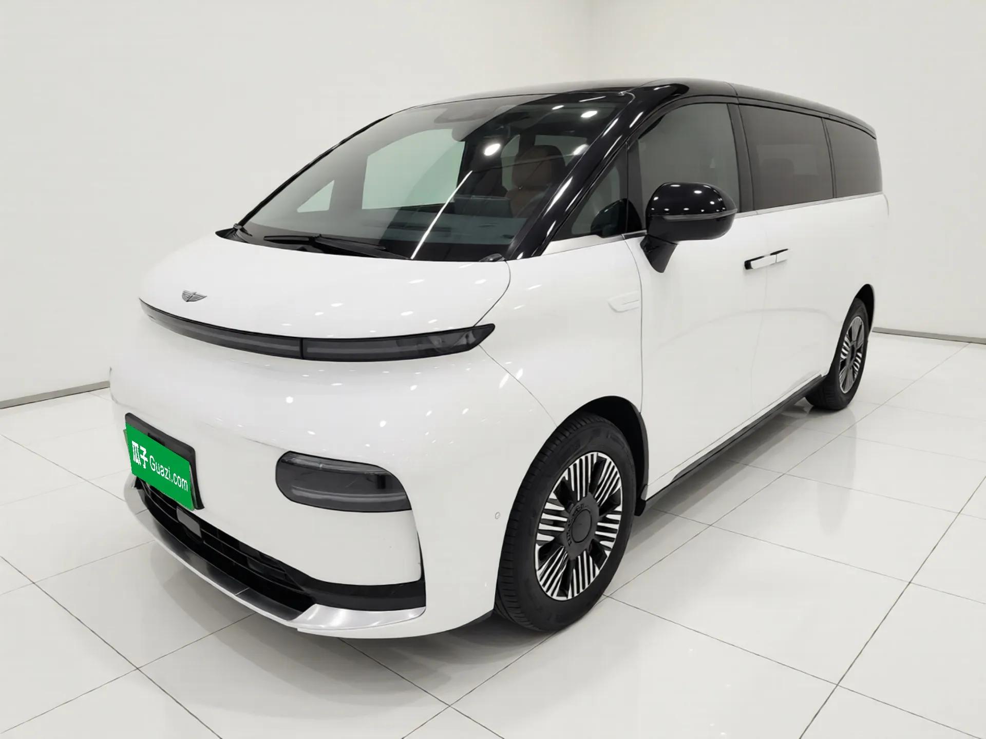 Geely Galaxy LEVC L380 2024 140-Degree 6-Seater All-Wheel-Drive Ultra — миниатюра 1