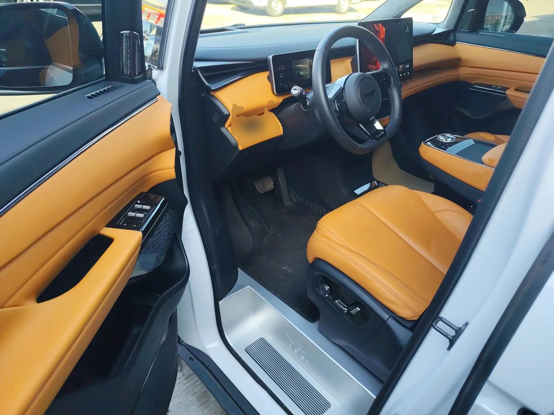 Geely Galaxy LEVC L380 2024 140-Degree 6-Seater All-Wheel-Drive Ultra — миниатюра 18