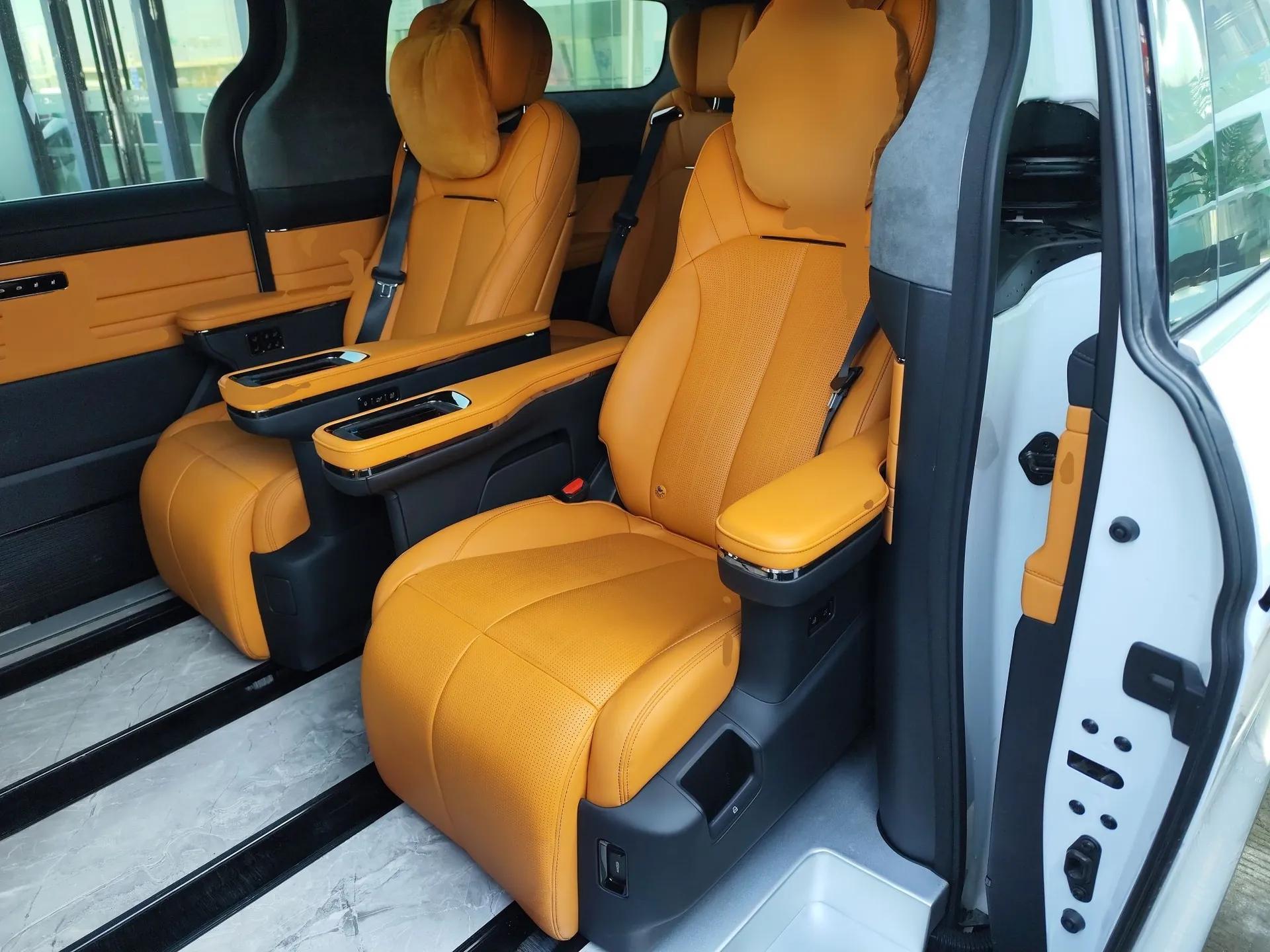 Geely Galaxy LEVC L380 2024 140-Degree 6-Seater All-Wheel-Drive Ultra — миниатюра 19