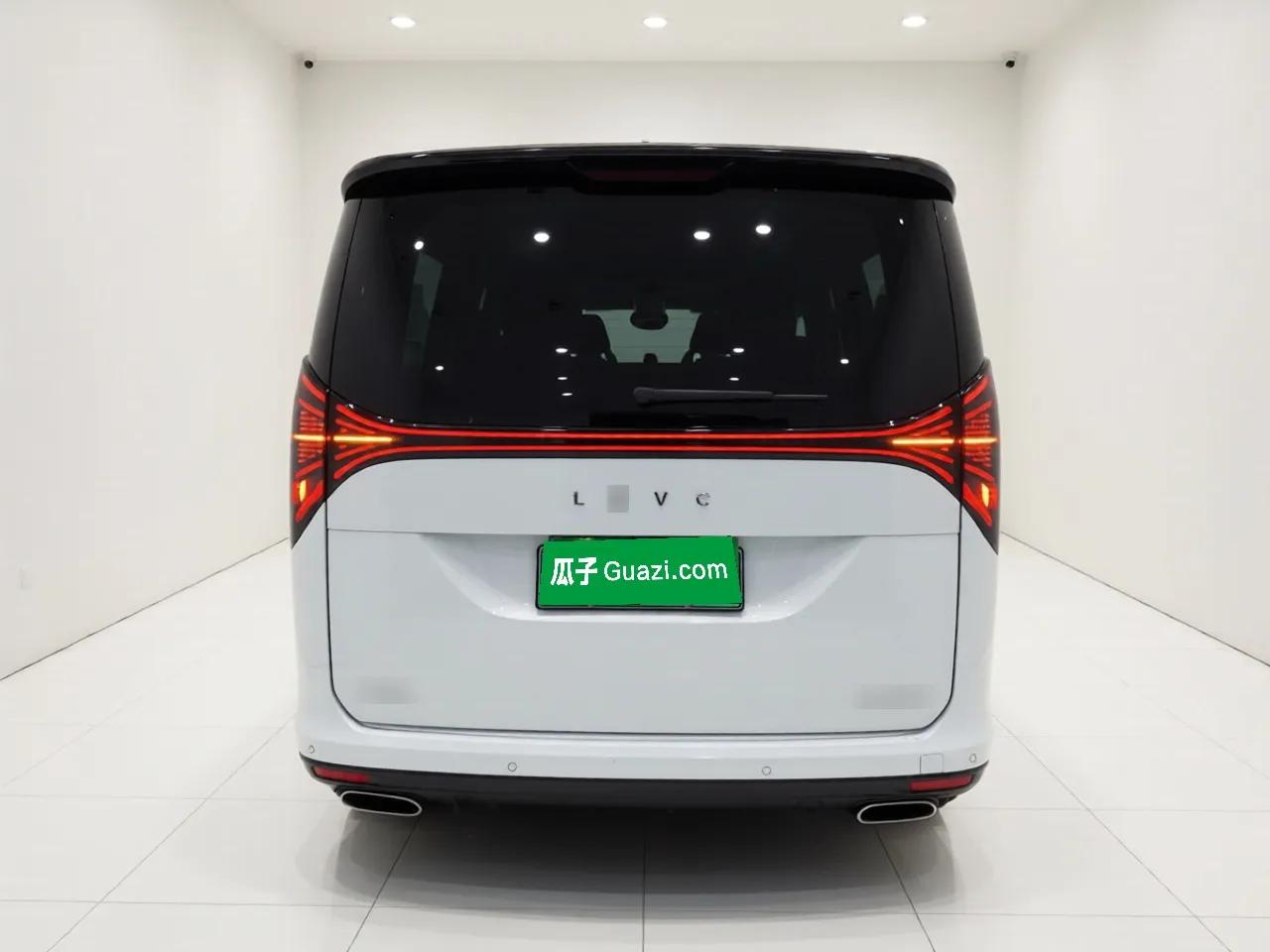 Geely Galaxy LEVC L380 2024 140-Degree 6-Seater All-Wheel-Drive Ultra — миниатюра 3
