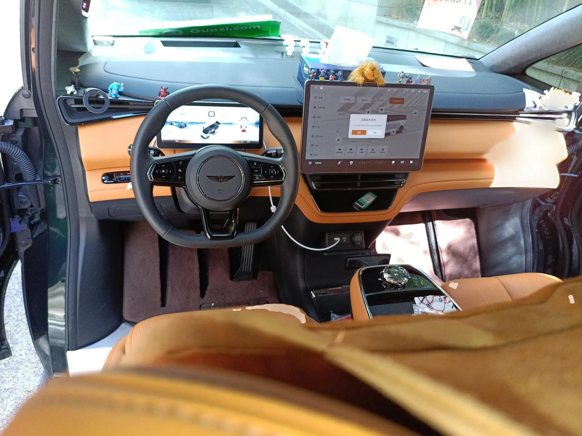 Geely Galaxy LEVC L380 2024 140-Degree 6-Seater All-Wheel-Drive Ultra — миниатюра 17