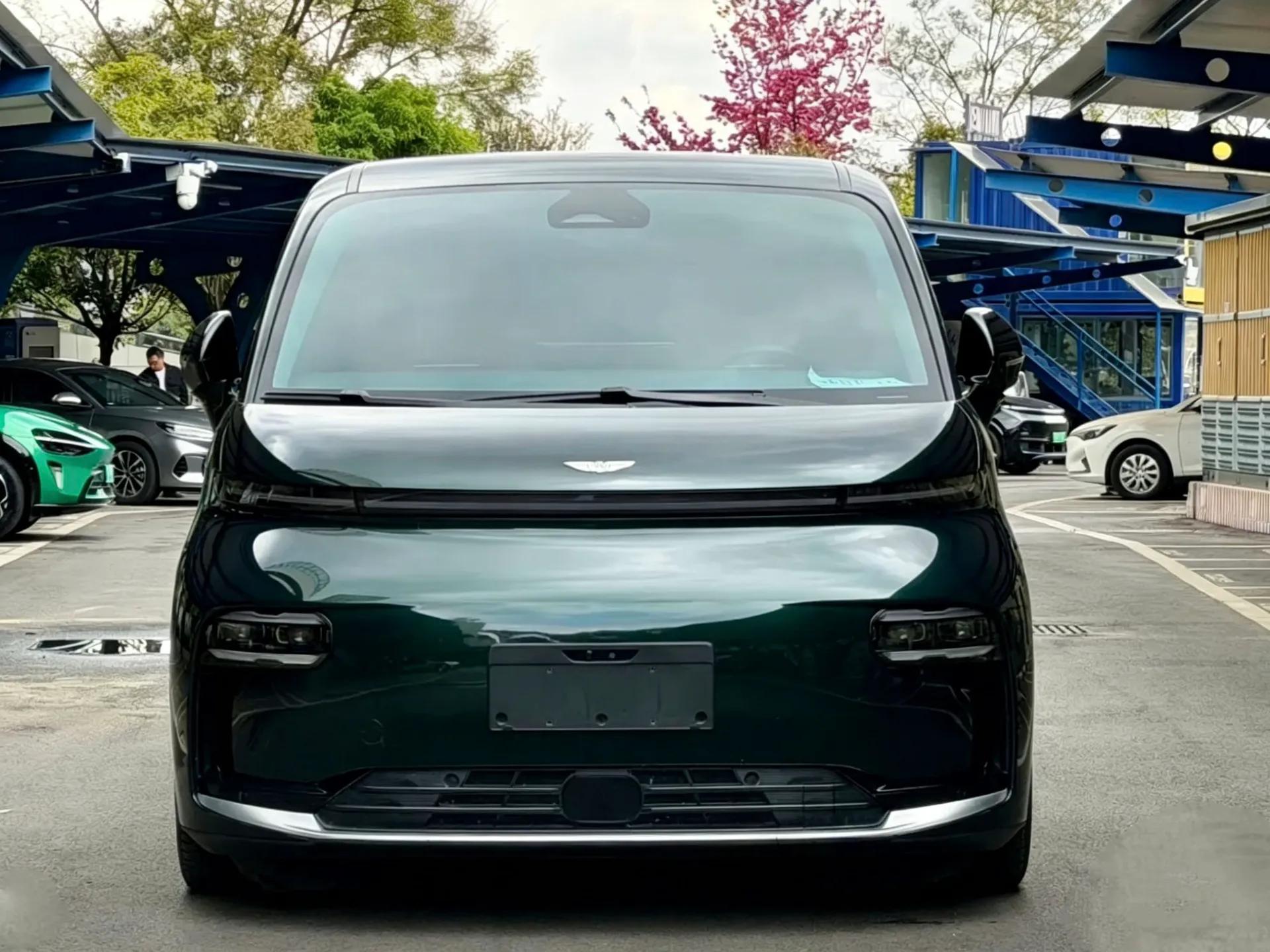 Geely Galaxy LEVC L380 2024 140-Degree 6-Seater All-Wheel-Drive Ultra — миниатюра 5