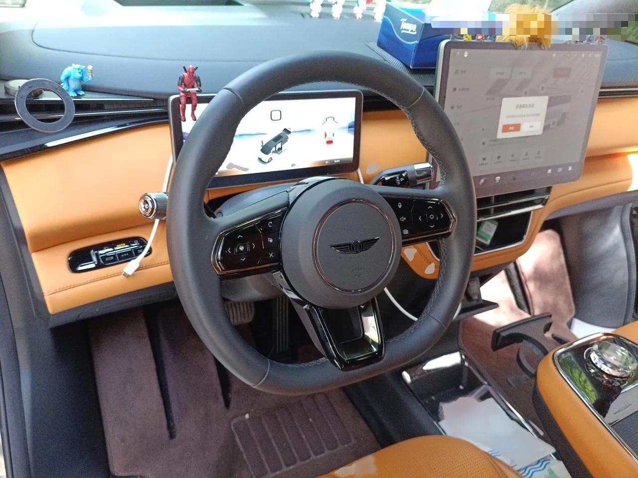 Geely Galaxy LEVC L380 2024 140-Degree 6-Seater All-Wheel-Drive Ultra — миниатюра 8