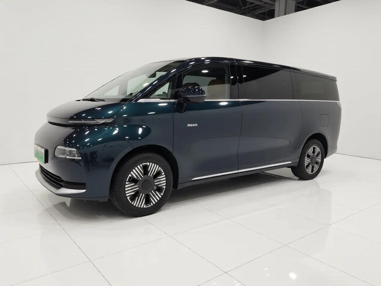 Geely Galaxy LEVC L380 2024 140-Degree 6-Seater All-Wheel-Drive Ultra — миниатюра 3