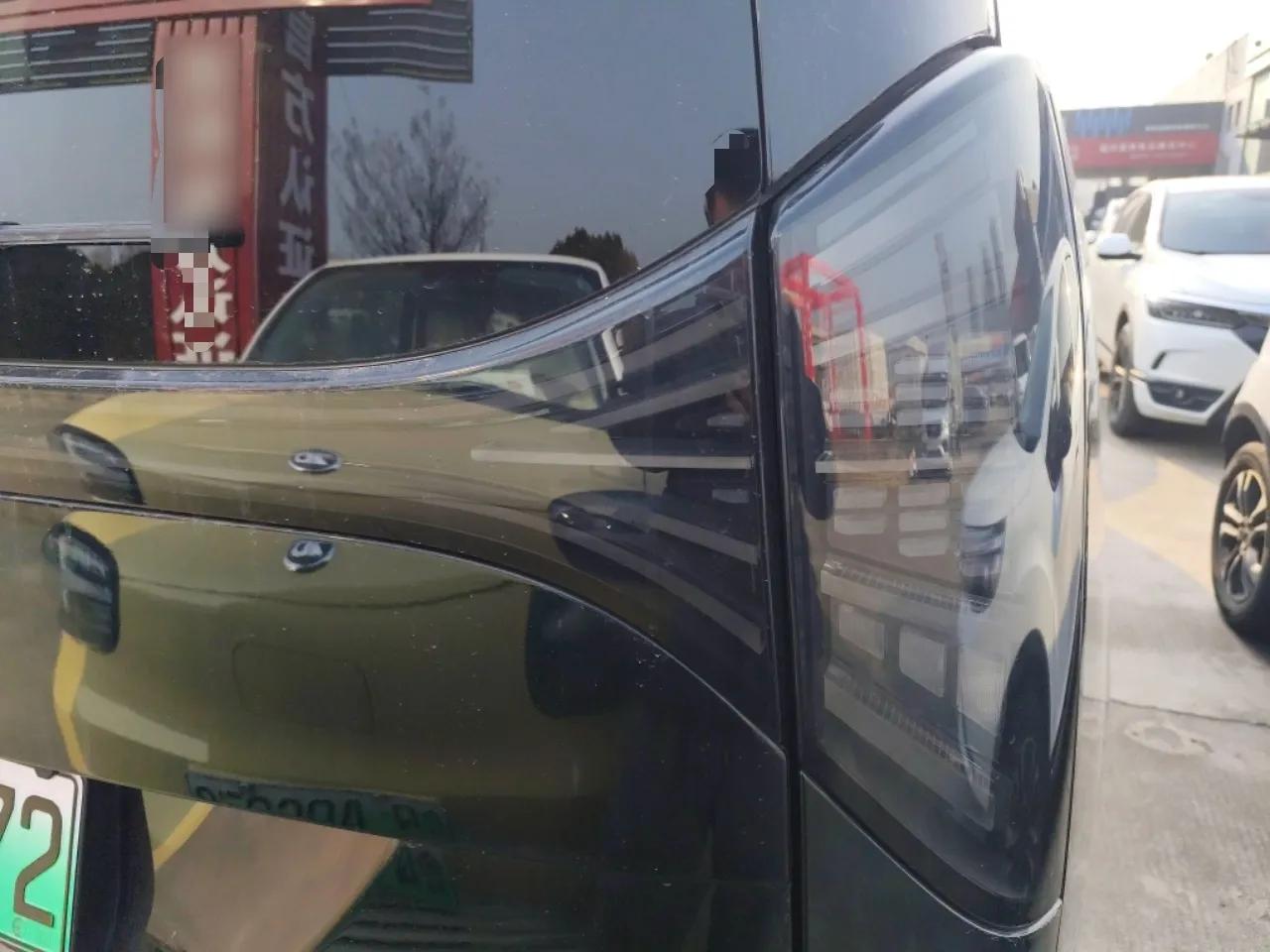Geely Galaxy LEVC L380 2024 140-Degree 6-Seater All-Wheel-Drive Ultra — миниатюра 8