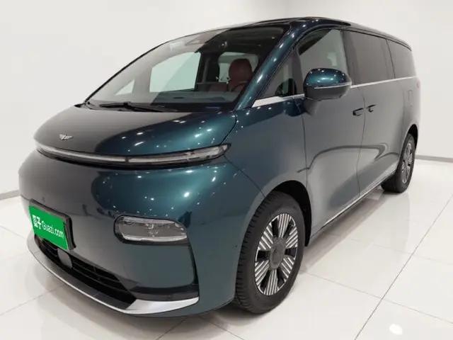 Geely Galaxy LEVC L380 2024 140-Degree 6-Seater All-Wheel-Drive Ultra