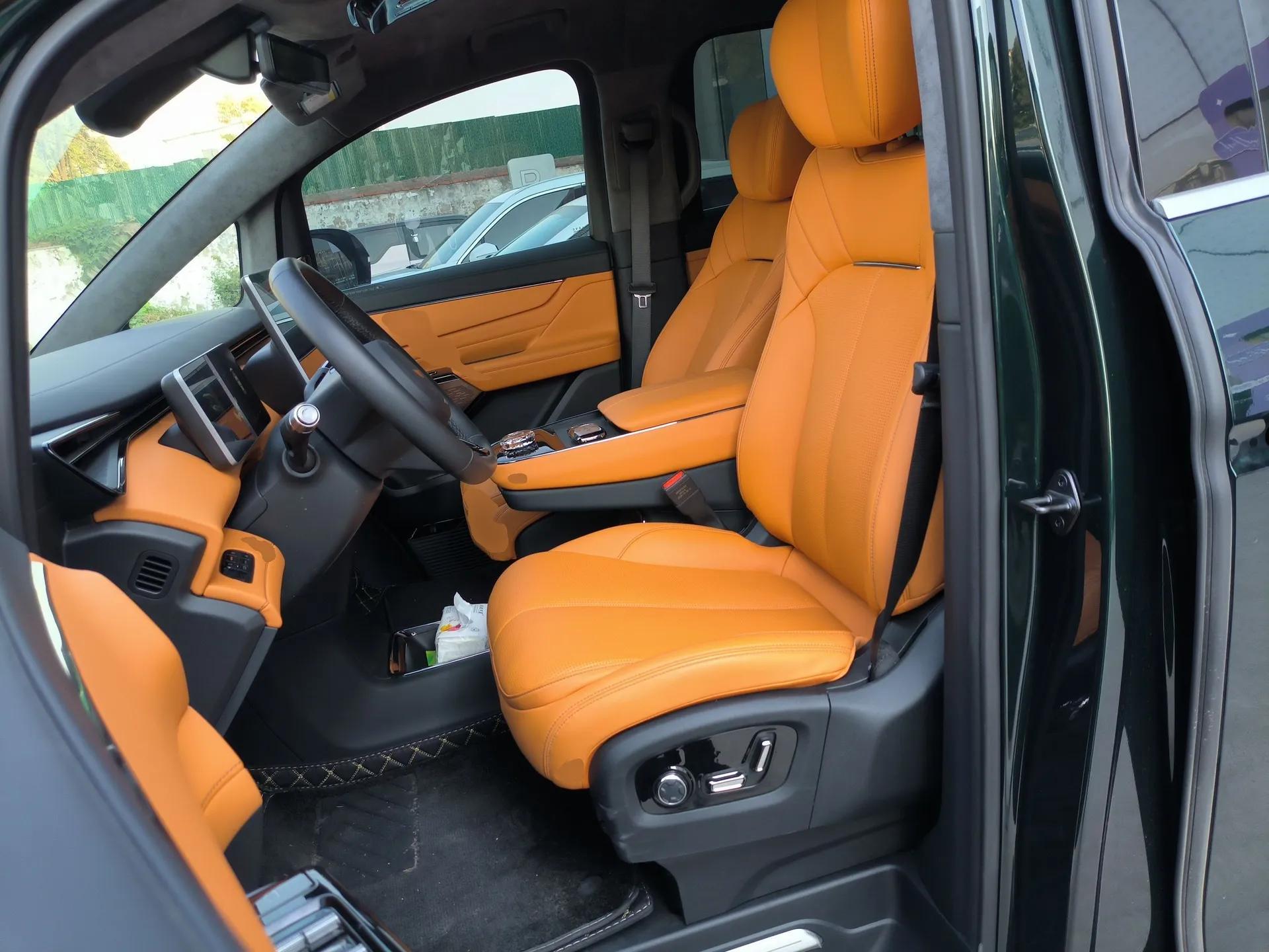 Geely Galaxy LEVC L380 2025 805 km Flagship Version All-Wheel Drive — миниатюра 16