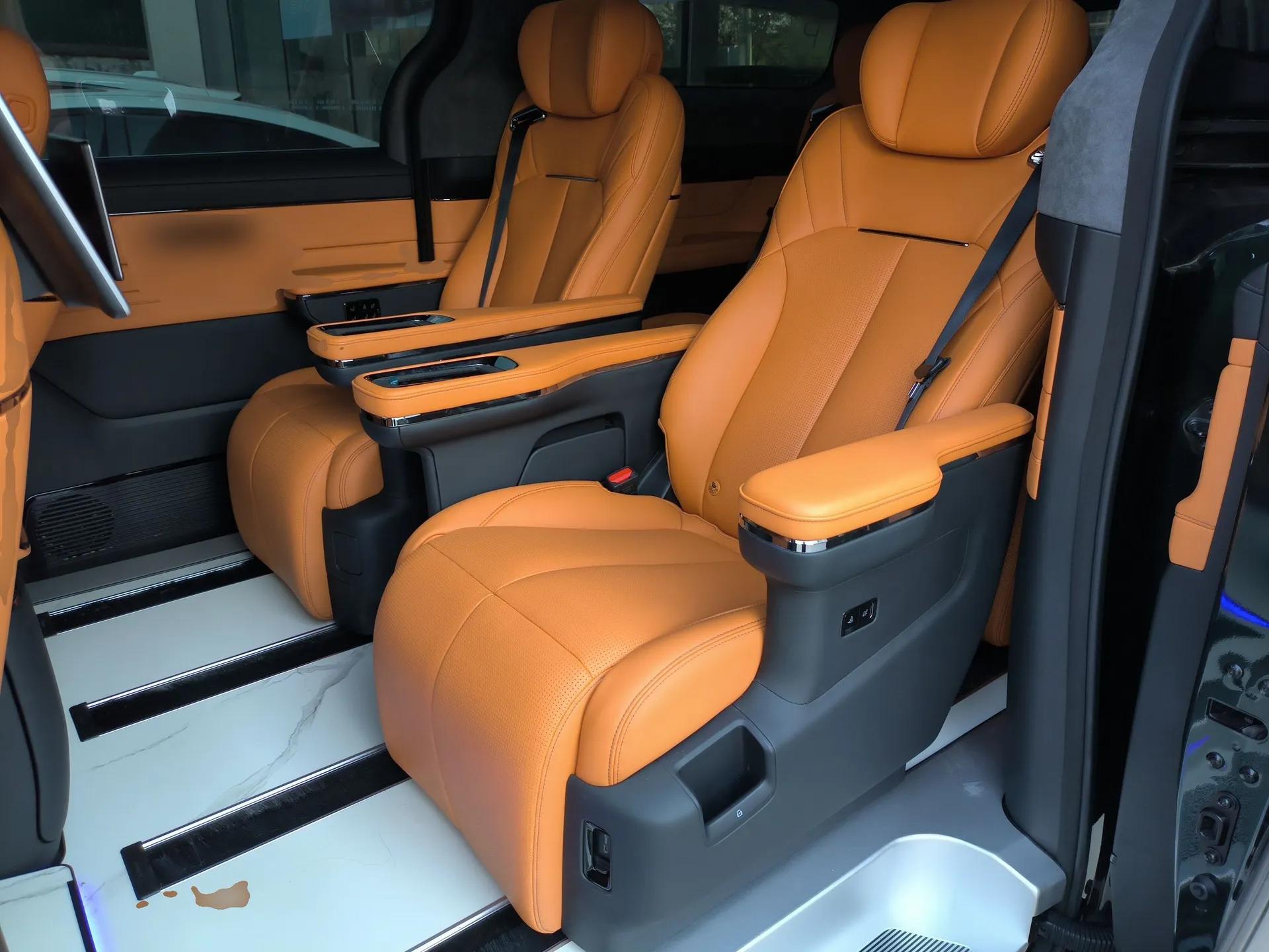 Geely Galaxy LEVC L380 2025 805 km Flagship Version All-Wheel Drive — миниатюра 22