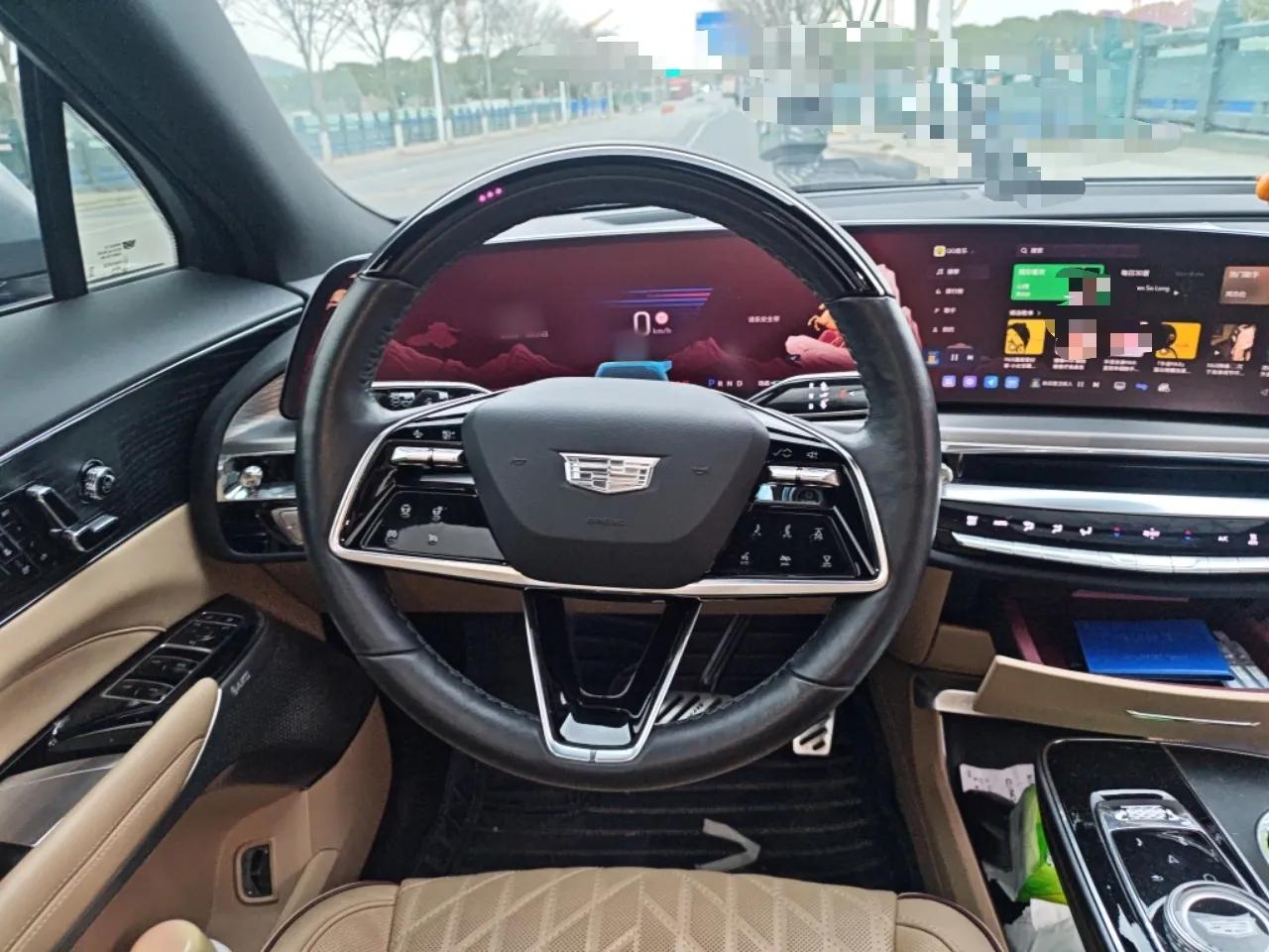 Cadillac LYRIQ 2022 Four-Wheel-Drive High-Performance Deluxe Edition — миниатюра 11